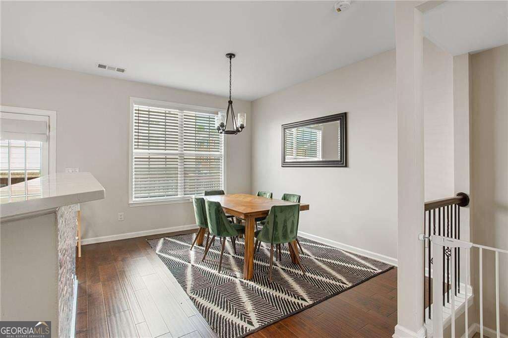 3 bedroom, 2.5 bathroom, 1,960 sq ft townhouse for sale at 3796 Chattahoochee Summit Drive 29, Atlanta, GA 30339 — photo 8