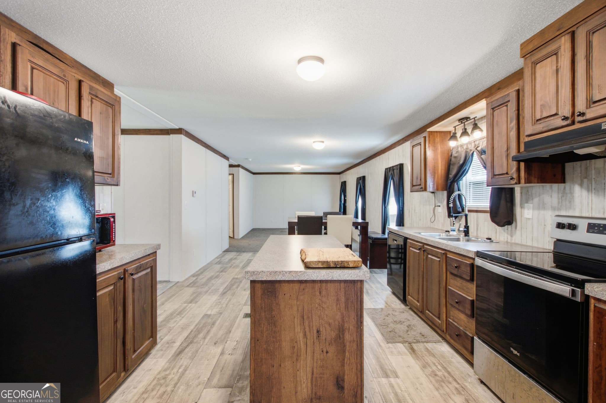 3 bedroom, 2 bathroom, 1,560 sq ft single family residence for sale at 174 Rivendell Road, Clarkesville, GA 30523 — photo 6