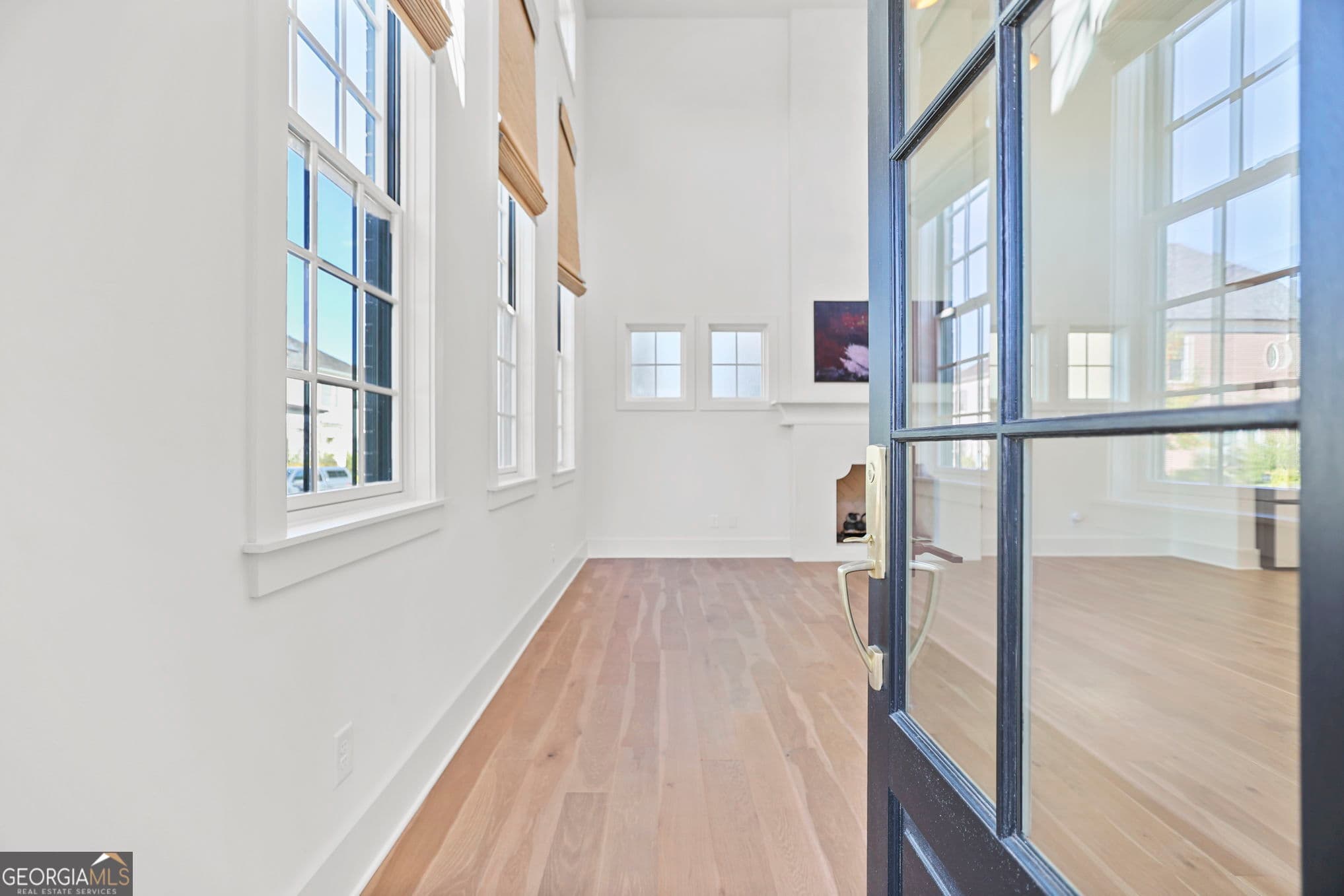 4 bedroom, 4.5 bathroom, 2,823 sq ft single family residence for sale at 190 Central Avenue, Fayetteville, GA 30214 — photo 7
