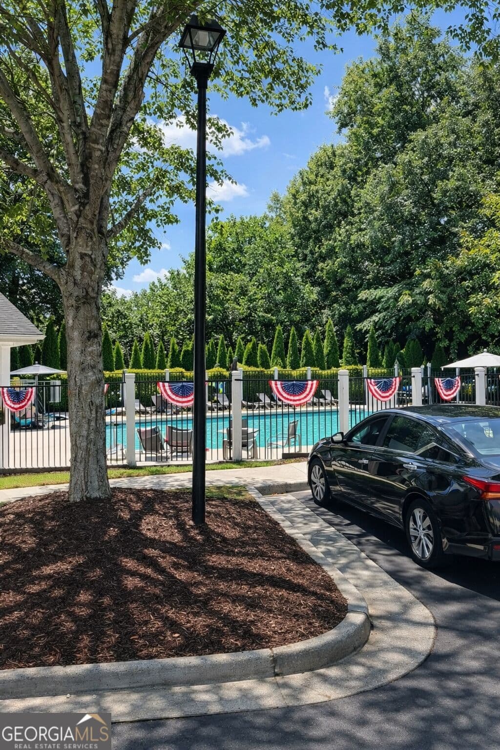 3 bedroom, 2.5 bathroom, 1,370 sq ft townhouse for rent at 1090 Kilmington Court # 102-14, Alpharetta, GA 30009 for $2,300 a month — photo 5