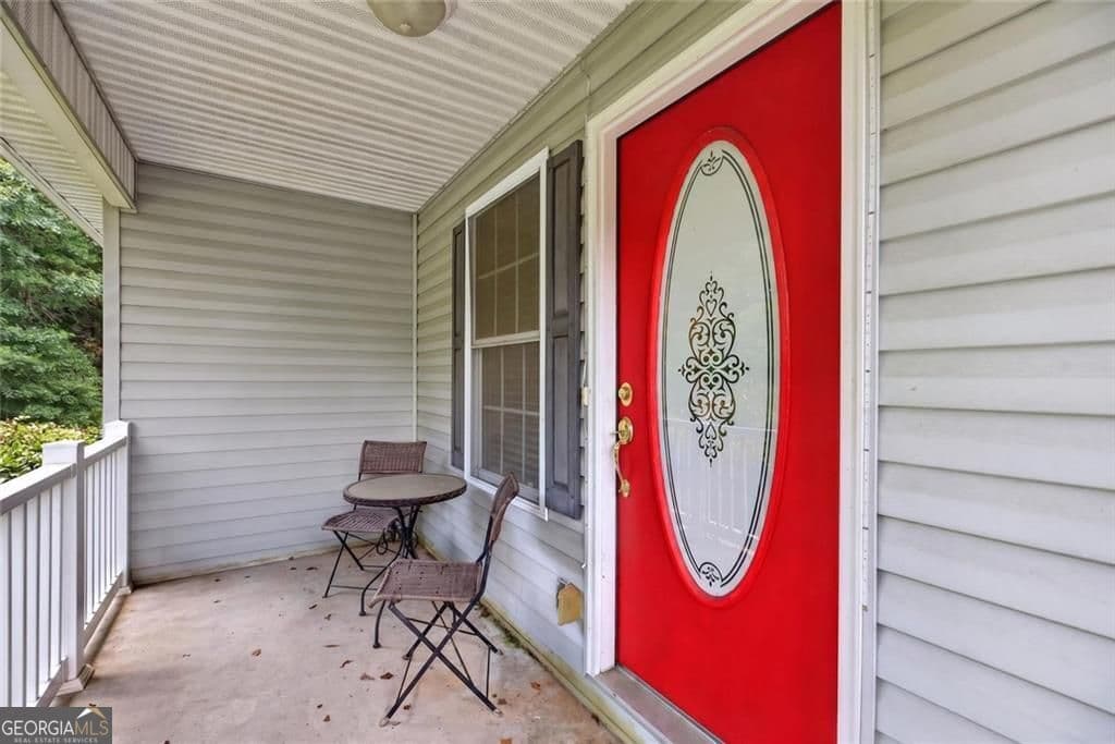 4 bedroom, 3.5 bathroom, 2,249 sq ft single family residence for sale at 8715 Gullatt Road, Palmetto, GA 30268 — photo 4