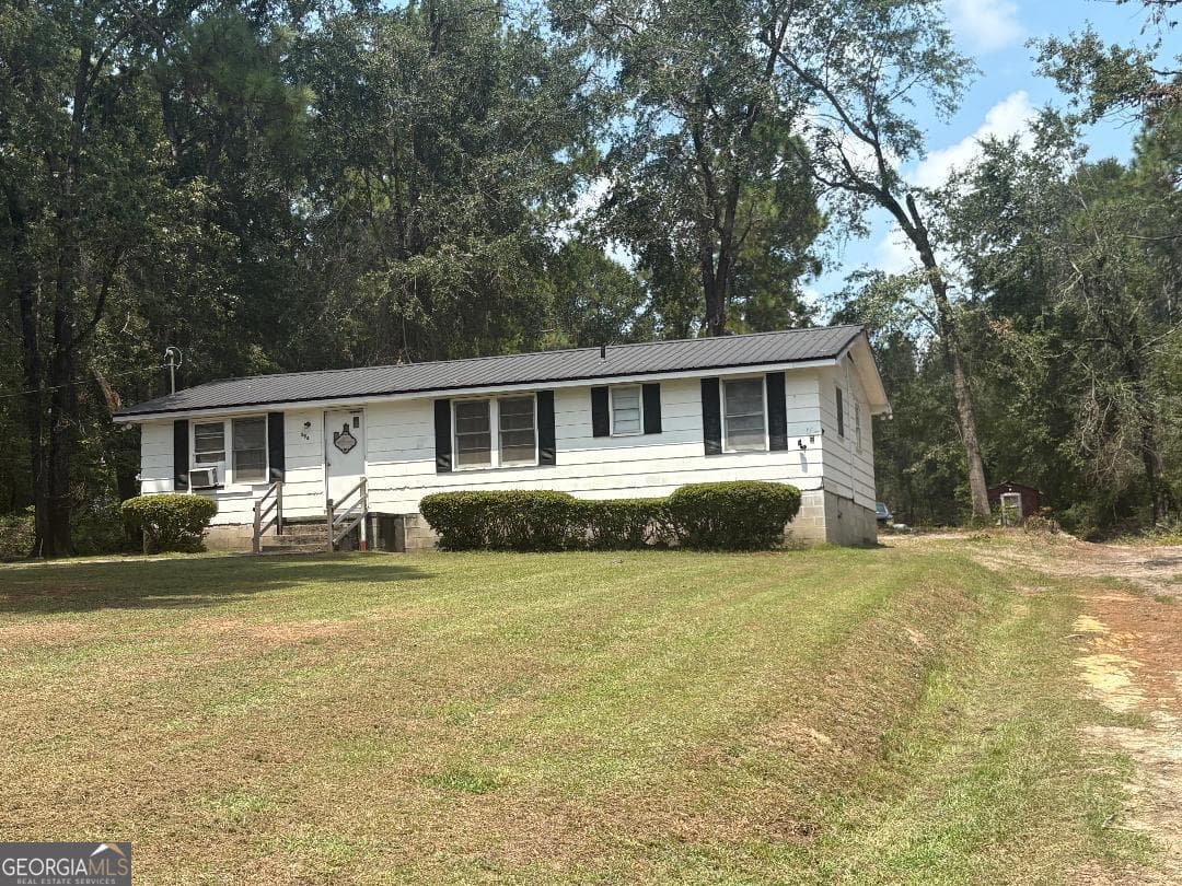 4 bedroom, 2 bathroom, 1,152 sq ft single family residence sold at 254 Country Club Road, Sylvania, GA 30467