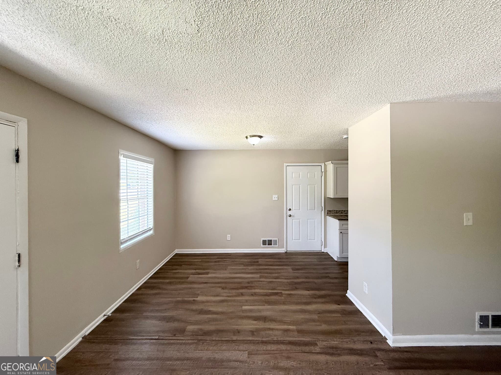 3 bedroom, 1.5 bathroom, 1,092 sq ft single family residence for sale at 674 Lyric Way, Atlanta, GA 30318 — photo 5