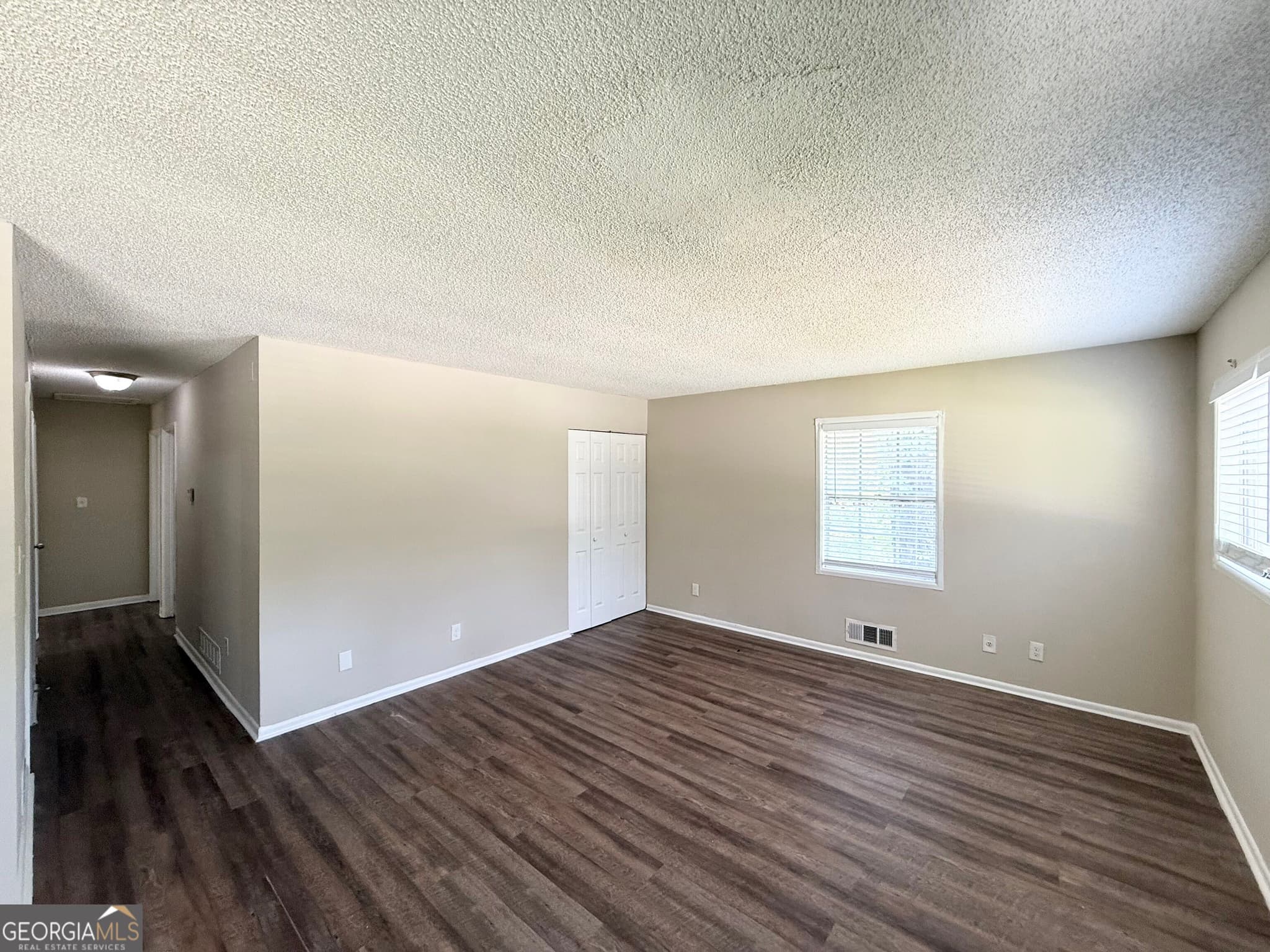 3 bedroom, 1.5 bathroom, 1,092 sq ft single family residence for sale at 674 Lyric Way, Atlanta, GA 30318 — photo 4