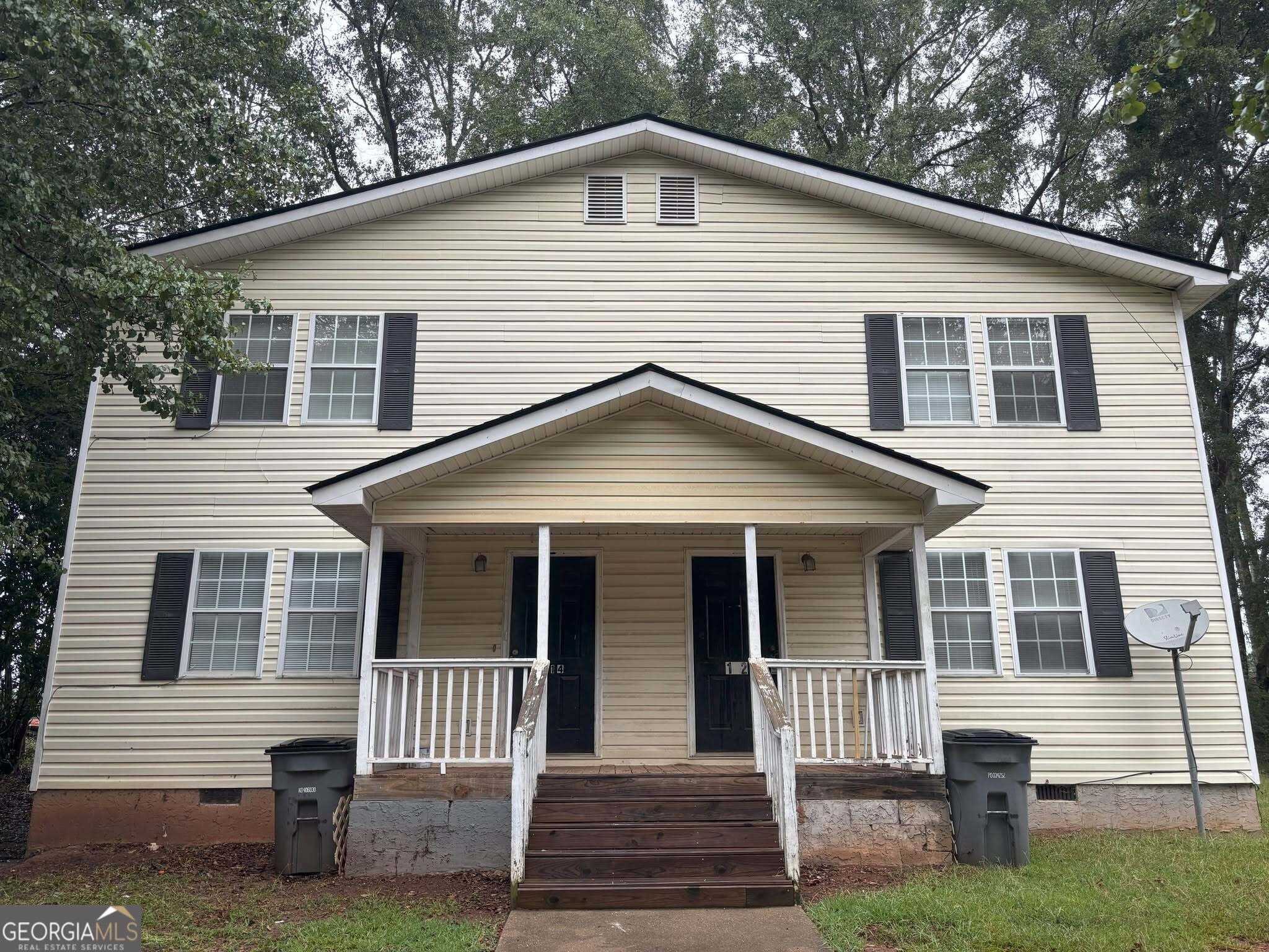 2 bedroom, 1 bathroom, 1,040 sq ft duplex for rent at 114 Lafayette Court, Lagrange, GA 30240 for $1,050 a month — photo 1 of 1