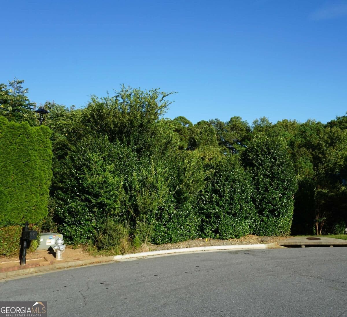 residential lot for sale at 280 Vidaulan Court, Johns Creek, GA 30022 — photo 3