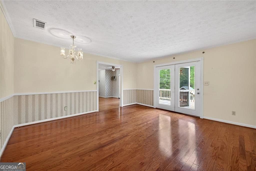 5 bedroom, 3 bathroom, 3,051 sq ft single family residence for sale at 8 Wellington Way, Rome, GA 30161 — photo 4