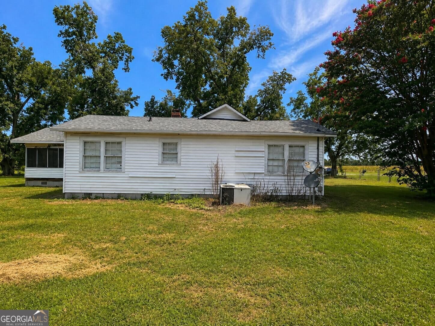 3 bedroom, 1 bathroom, 1,984 sq ft single family residence for sale at 162 Brookfield Lenox Road, Tifton, GA 31794 — photo 2