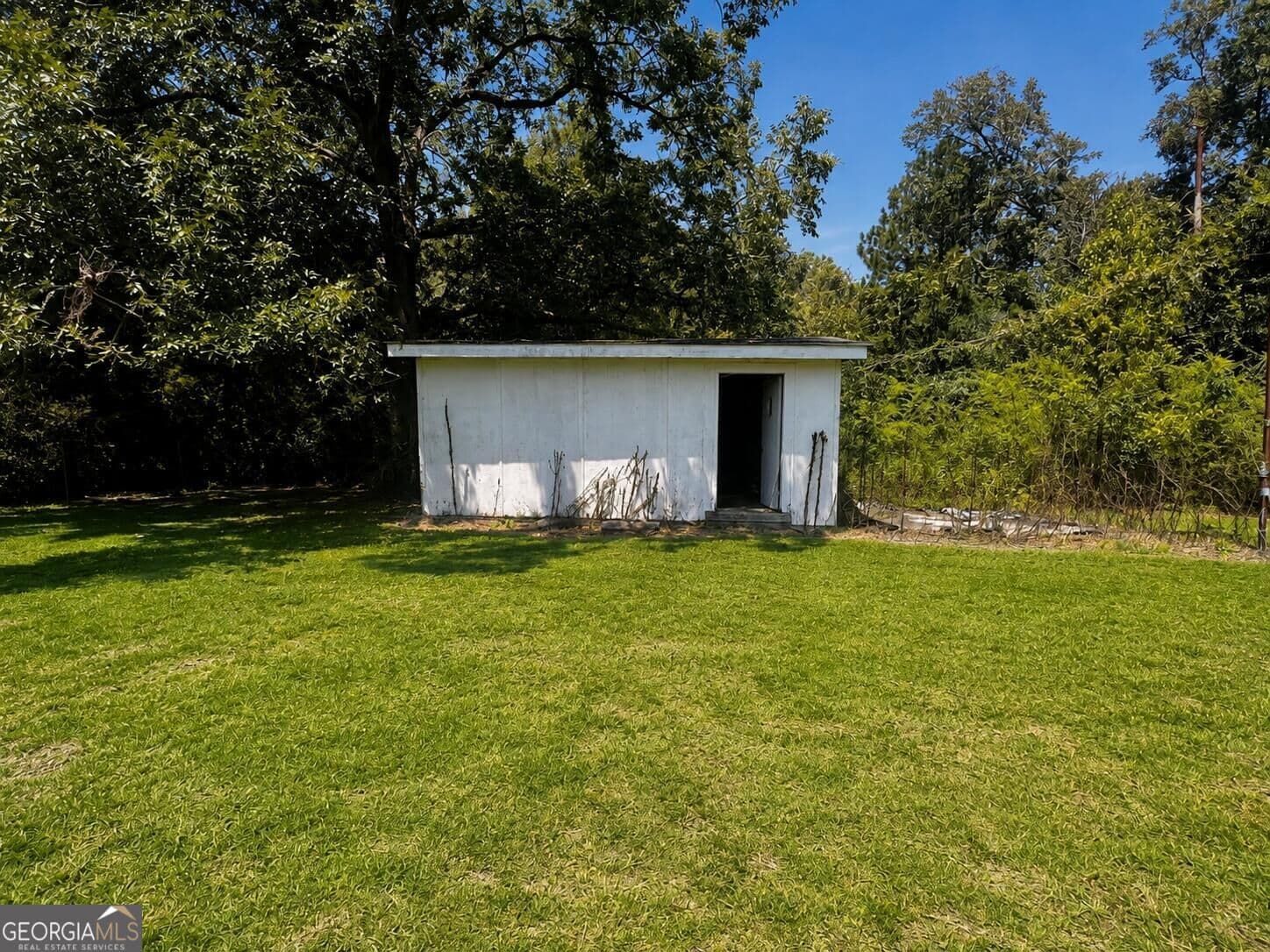 3 bedroom, 1 bathroom, 1,984 sq ft single family residence for sale at 162 Brookfield Lenox Road, Tifton, GA 31794 — photo 9