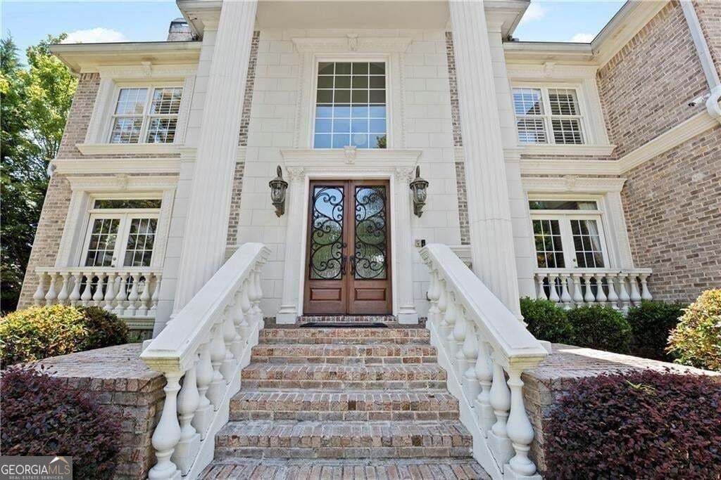6 bedroom, 5.5 bathroom, 7,368 sq ft single family residence for sale at 4064 Lyon Boulevard, Atlanta, GA 30331 — photo 3