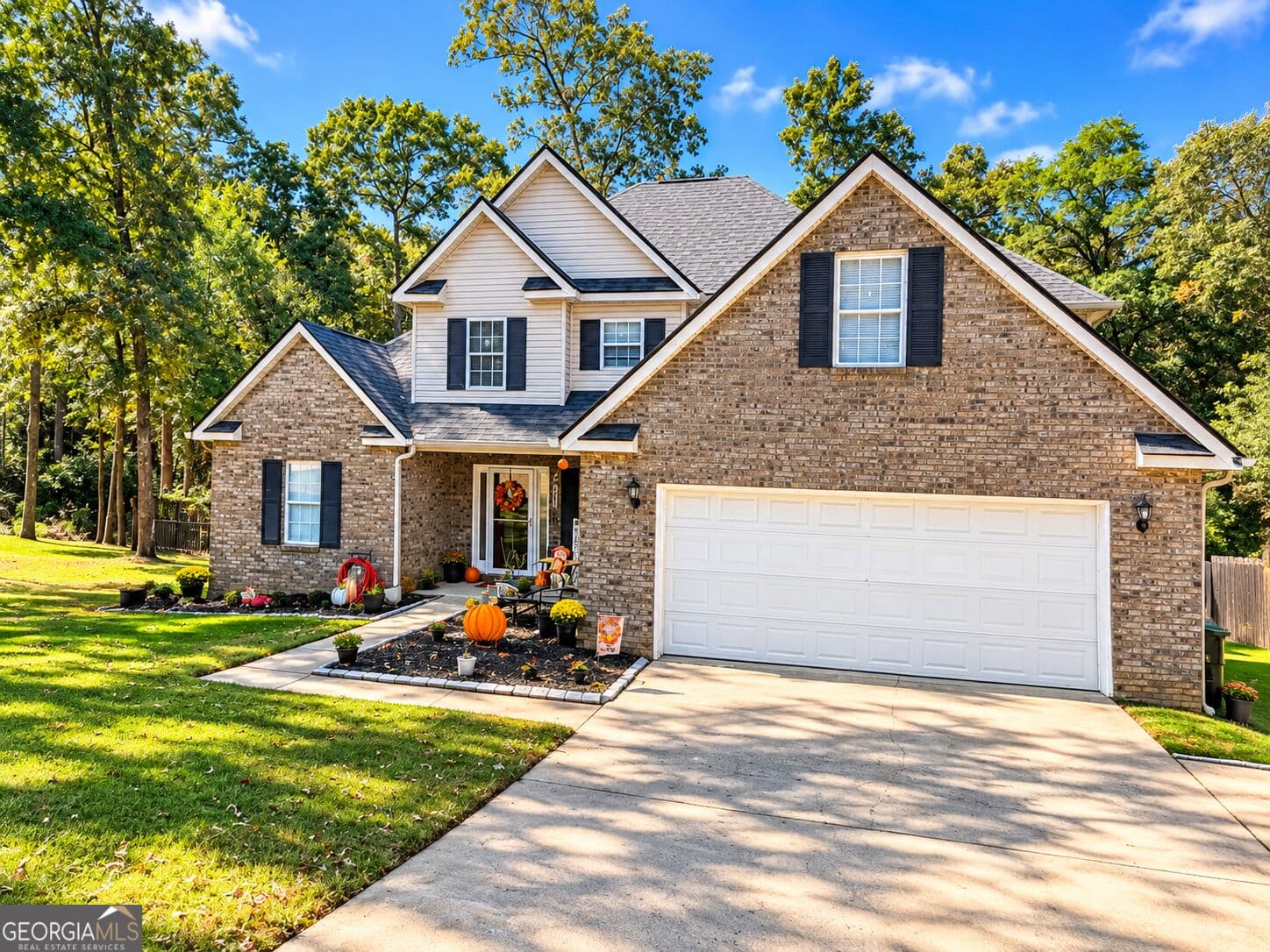 4 bedroom, 2.5 bathroom, 2,173 sq ft single family residence for sale at 119 Springfield Lane, Warner Robins, GA 31088 — photo 2