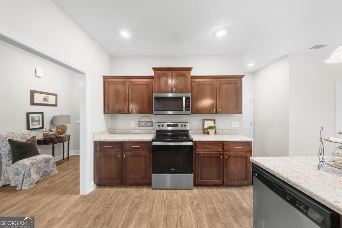 4 bedroom, 2 bathroom, 1,792 sq ft single family residence for sale at 106 Weatherstone Way, Statesboro, GA 30458 — photo 7
