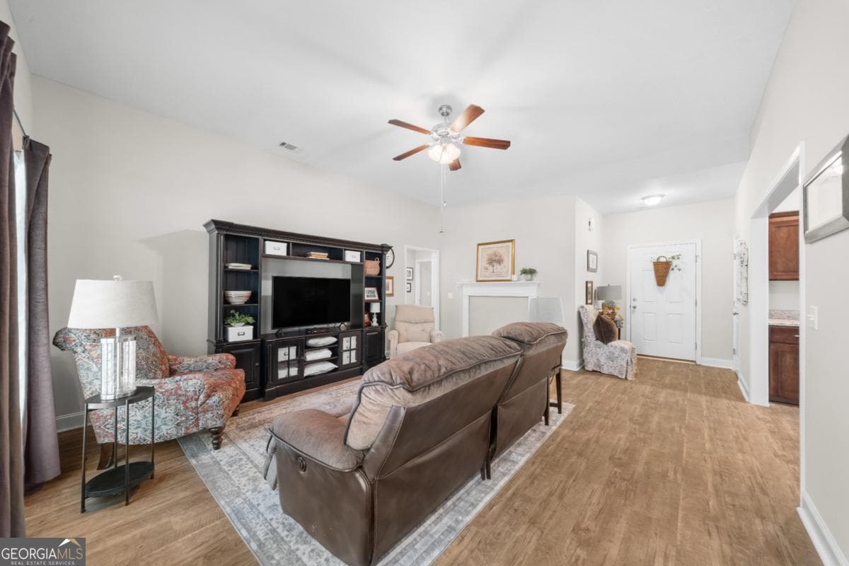 4 bedroom, 2 bathroom, 1,792 sq ft single family residence for sale at 106 Weatherstone Way, Statesboro, GA 30458 — photo 3