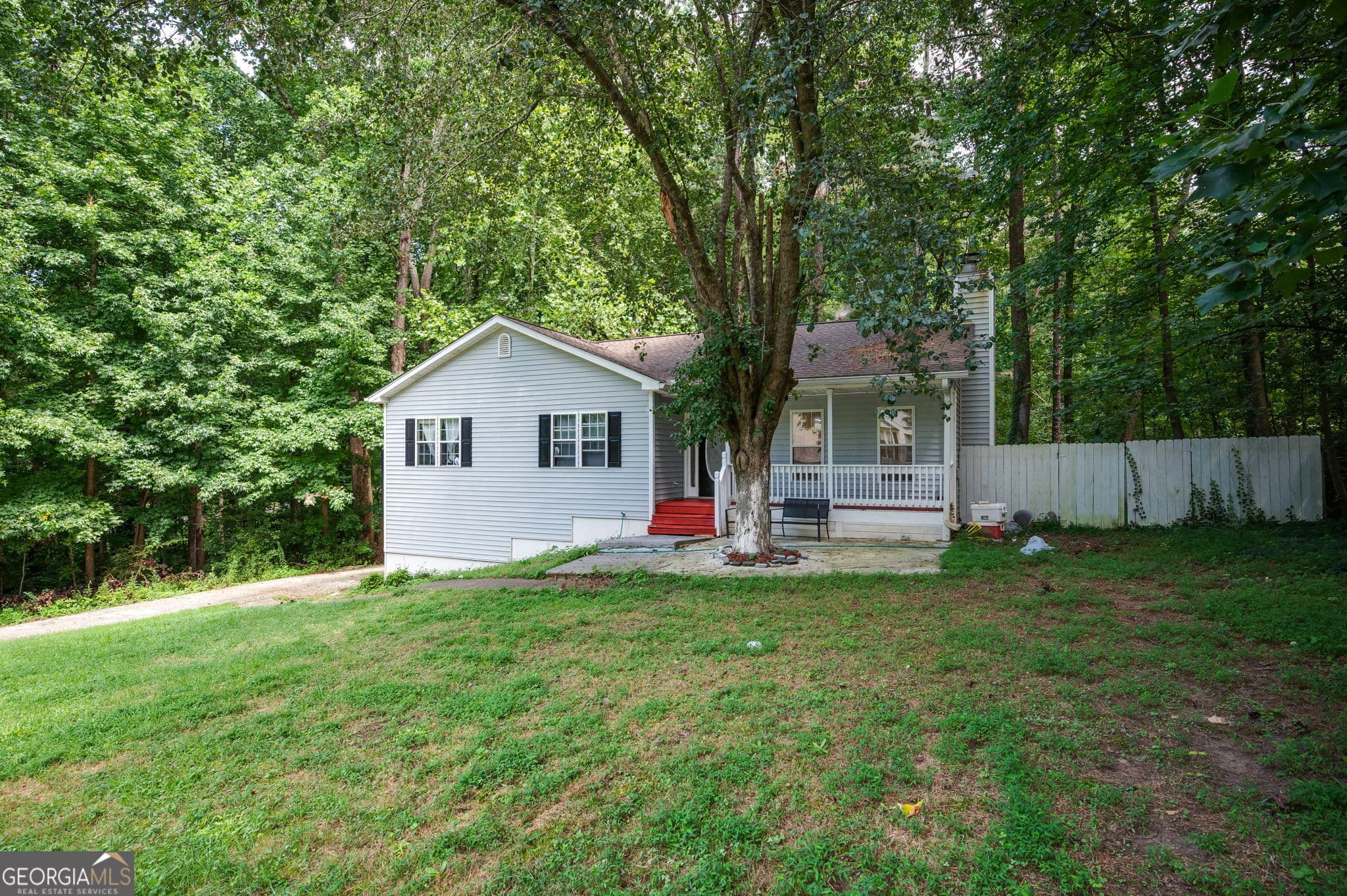 3 bedroom, 2 bathroom, 1,414 sq ft single family residence for sale at 3315 Southlake Lane, Cumming, GA 30041 — photo 1 of 22