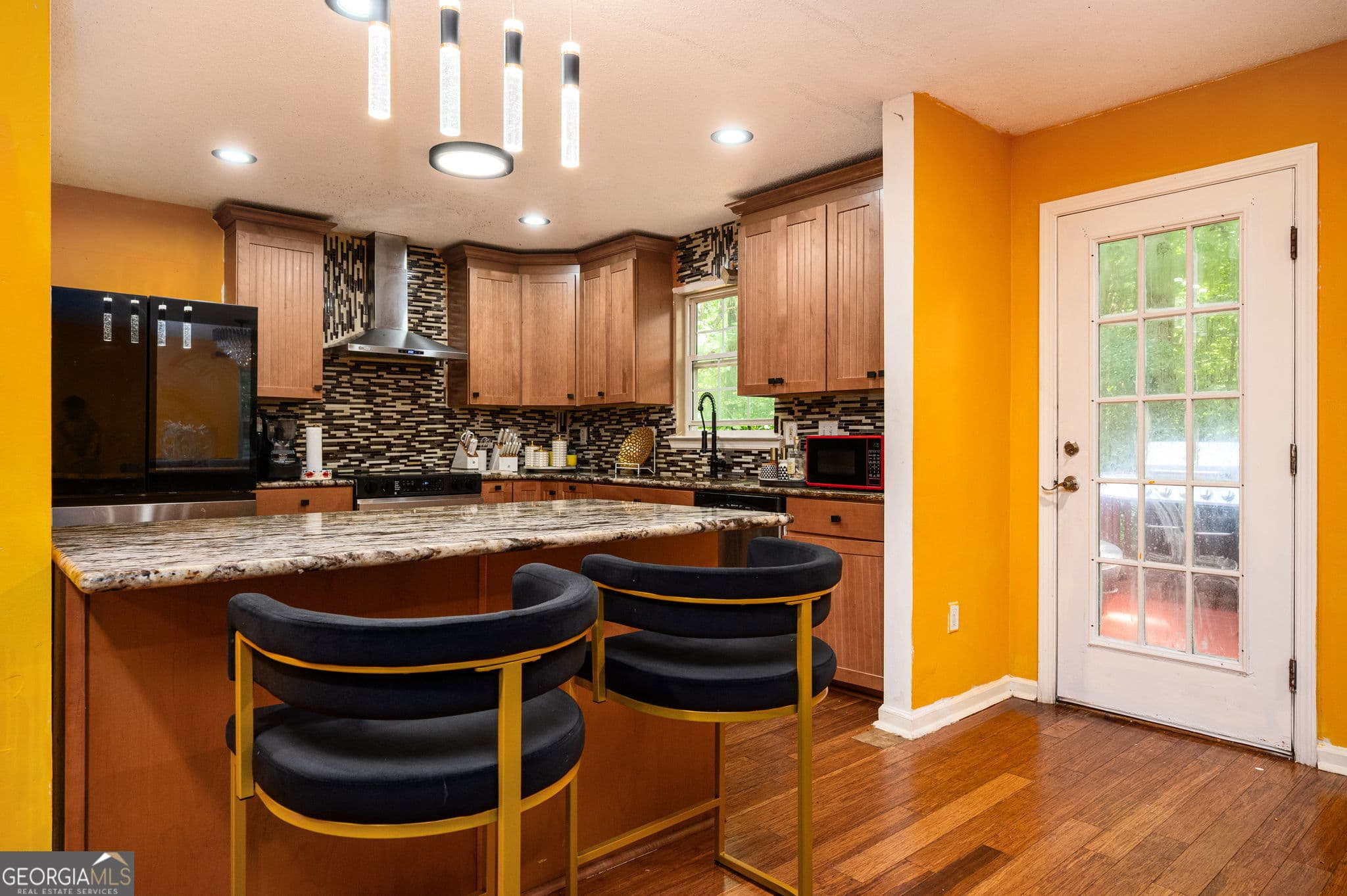 3 bedroom, 2 bathroom, 1,414 sq ft single family residence for sale at 3315 Southlake Lane, Cumming, GA 30041 — photo 10
