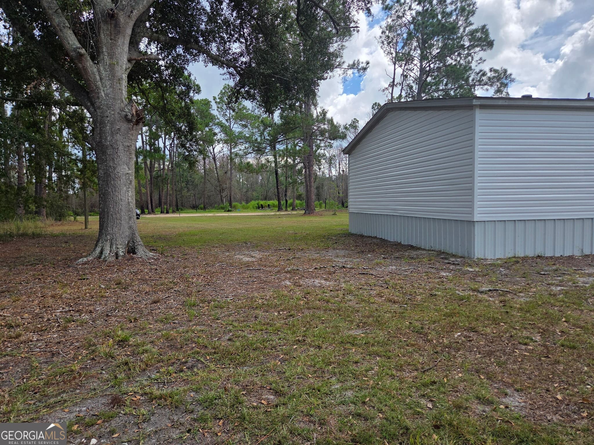 3 bedroom, 2 bathroom, 1,960 sq ft manufactured home,single family residence for sale at 90 Fisher Road, Hazlehurst, GA 31539 — photo 7