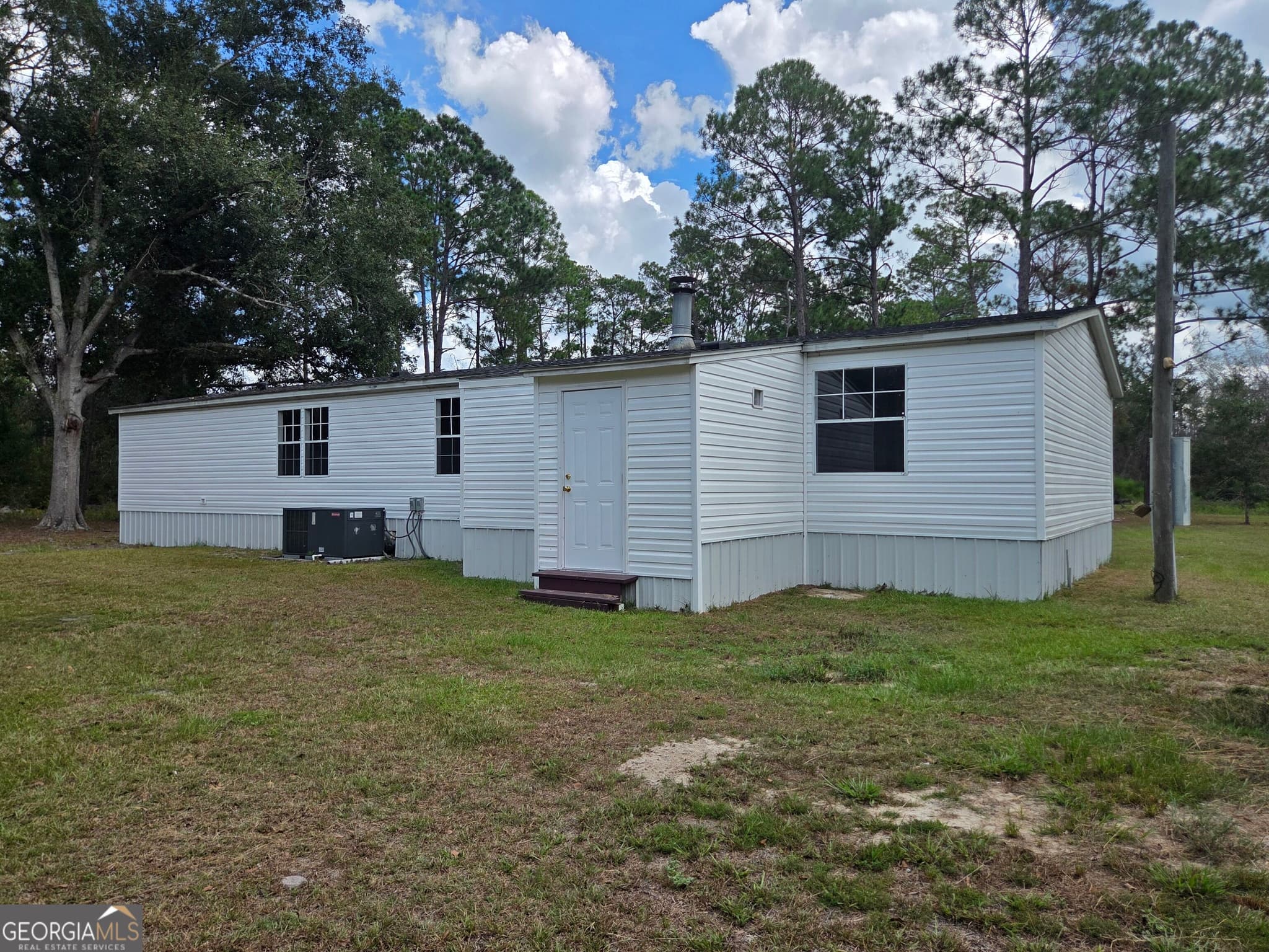 3 bedroom, 2 bathroom, 1,960 sq ft manufactured home,single family residence for sale at 90 Fisher Road, Hazlehurst, GA 31539 — photo 8
