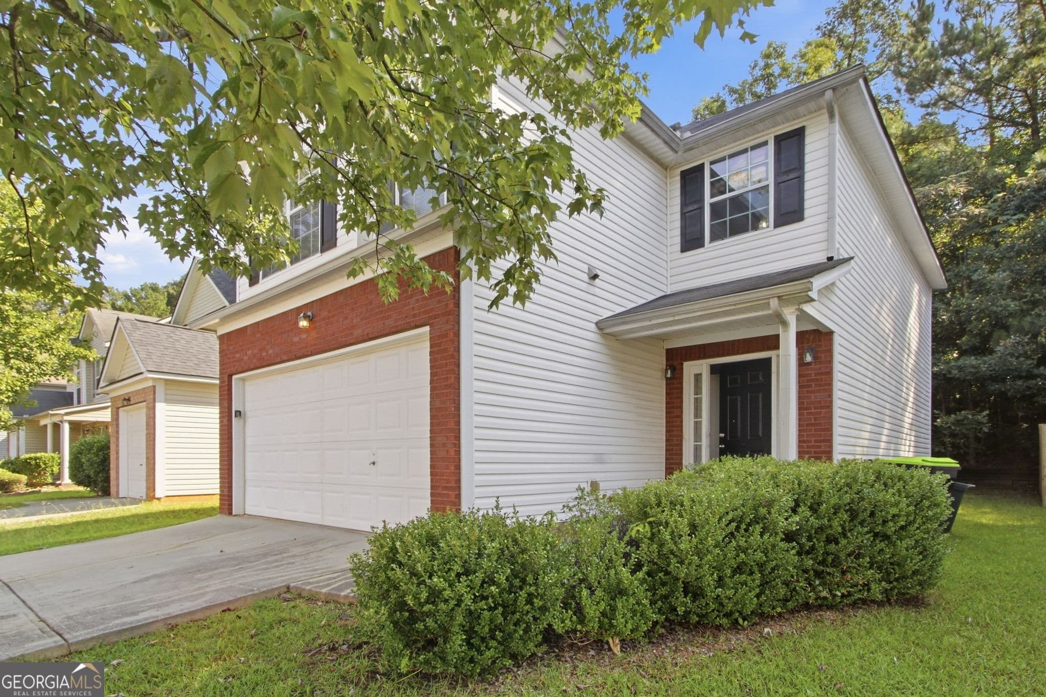3 bedroom, 2.5 bathroom, 1,612 sq ft single family residence for sale at 2429 Wood Bend Lane, Riverdale, GA 30296 — photo 3