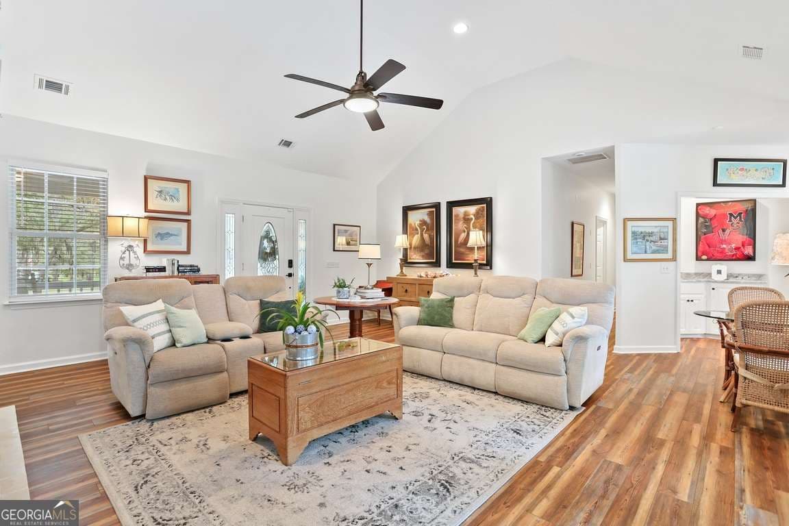3 bedroom, 2.5 bathroom, 2,522 sq ft single family residence for sale at 11 Mill Run Lane, Richmond Hill, GA 31324 — photo 6