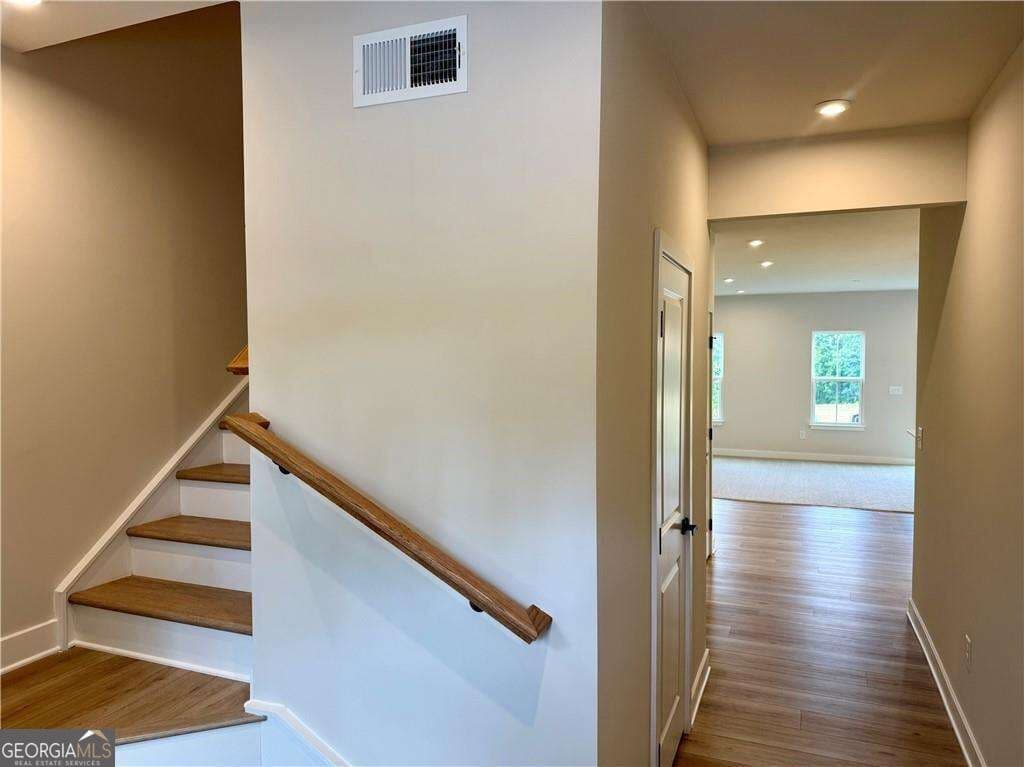 3 bedroom, 2.5 bathroom townhouse for sale at 2459 Green Juniper Way, Gainesville, GA 30507 — photo 6
