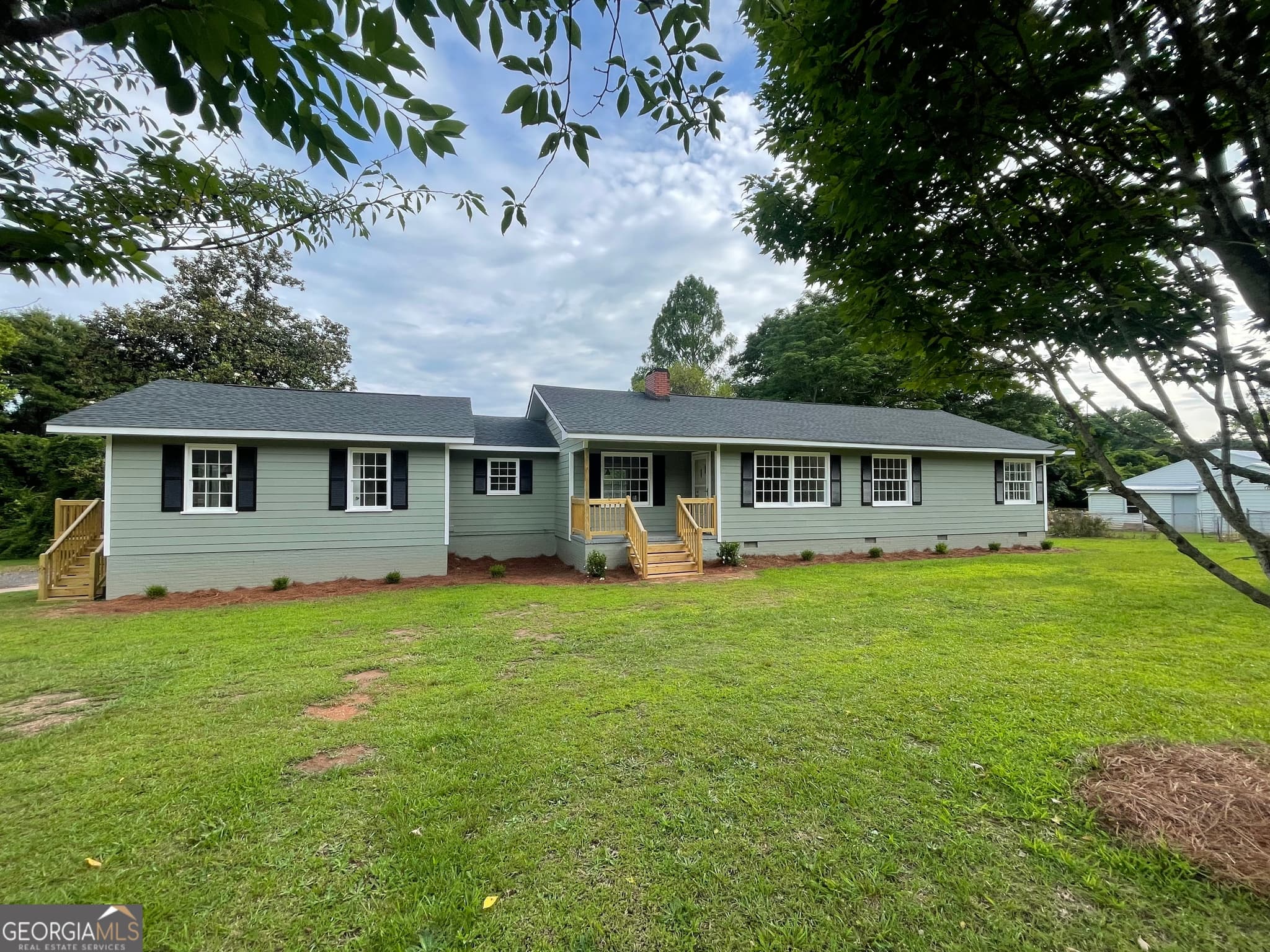 4 bedroom, 2 bathroom, 1,857 sq ft single family residence sold at 90 Cedar Street, Woodbury, GA 30293