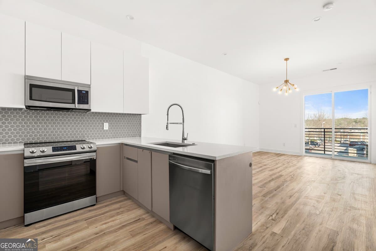 1 bedroom, 1 bathroom, 765 sq ft condominium for rent at 1155 Custer Avenue 303, Atlanta, GA 30316 for $1,650 a month — photo 1 of 15