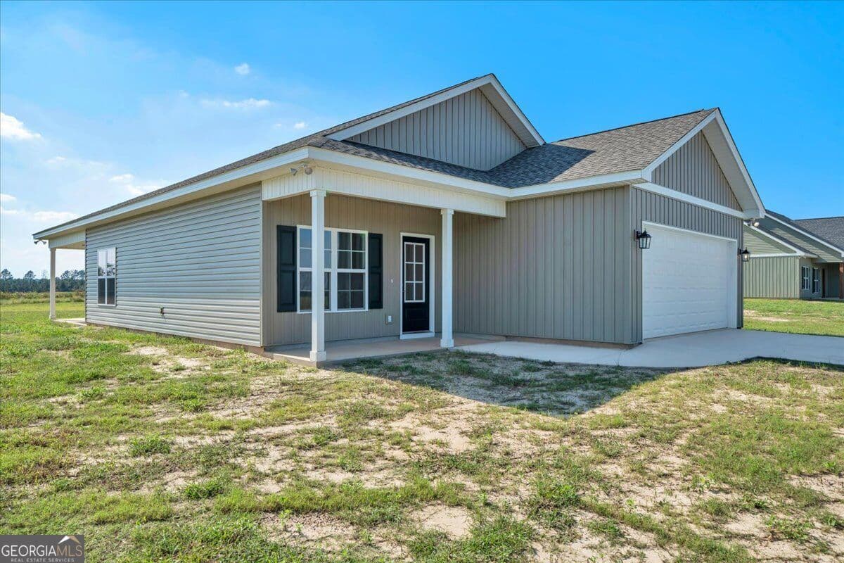 3 bedroom, 2 bathroom, 1,569 sq ft single family residence for sale at 1283 Mark Wood Road, Dexter, GA 31019 — photo 2
