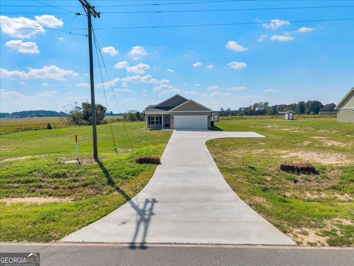 3 bedroom, 2 bathroom, 1,569 sq ft single family residence for sale at 1283 Mark Wood Road, Dexter, GA 31019 — photo 4