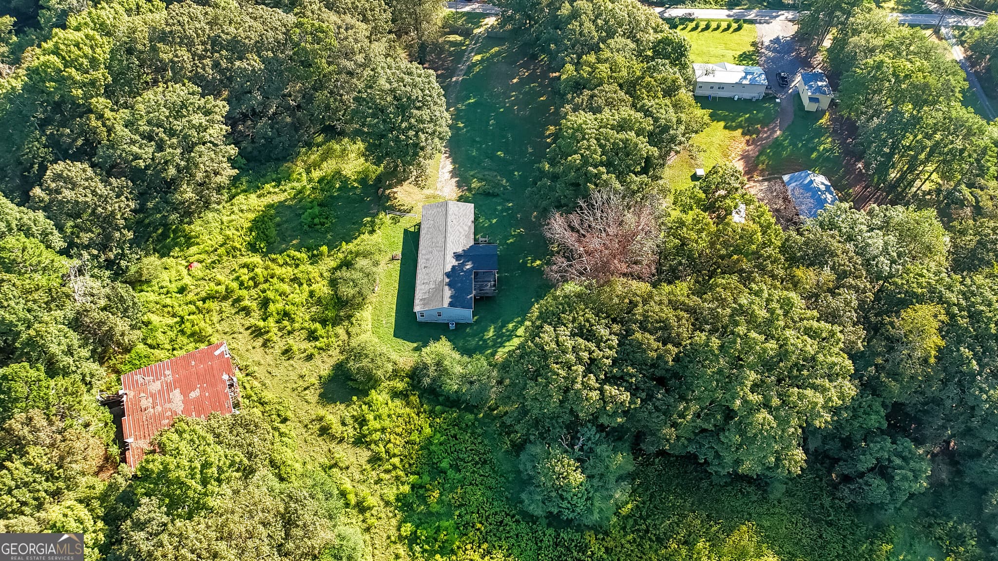 4 bedroom, 2 bathroom, 2,280 sq ft manufactured home,single family residence under contract at 701 Hollywood Church Road, Clarkesville, GA 30523 — photo 3