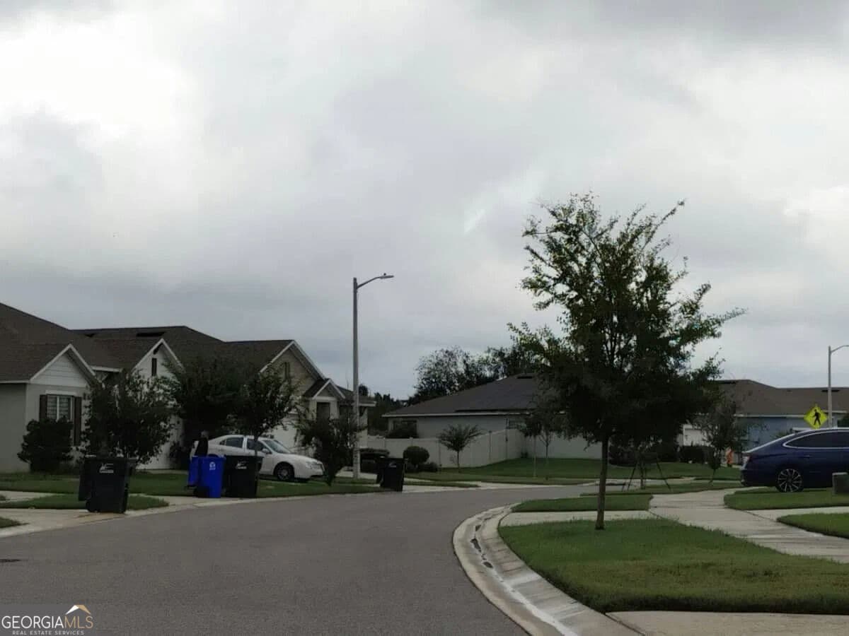4 bedroom, 2 bathroom, 1,812 sq ft single family residence for sale at 5557 Siltstone Street, Lakeland, FL 33811 — photo 5