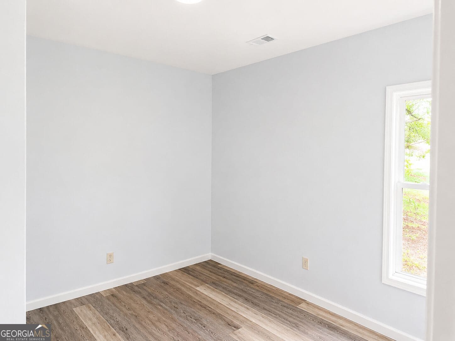 3 bedroom, 2 bathroom, 1,104 sq ft single family residence for sale at 23 Wilson Street, Nahunta, GA 31553 — photo 9
