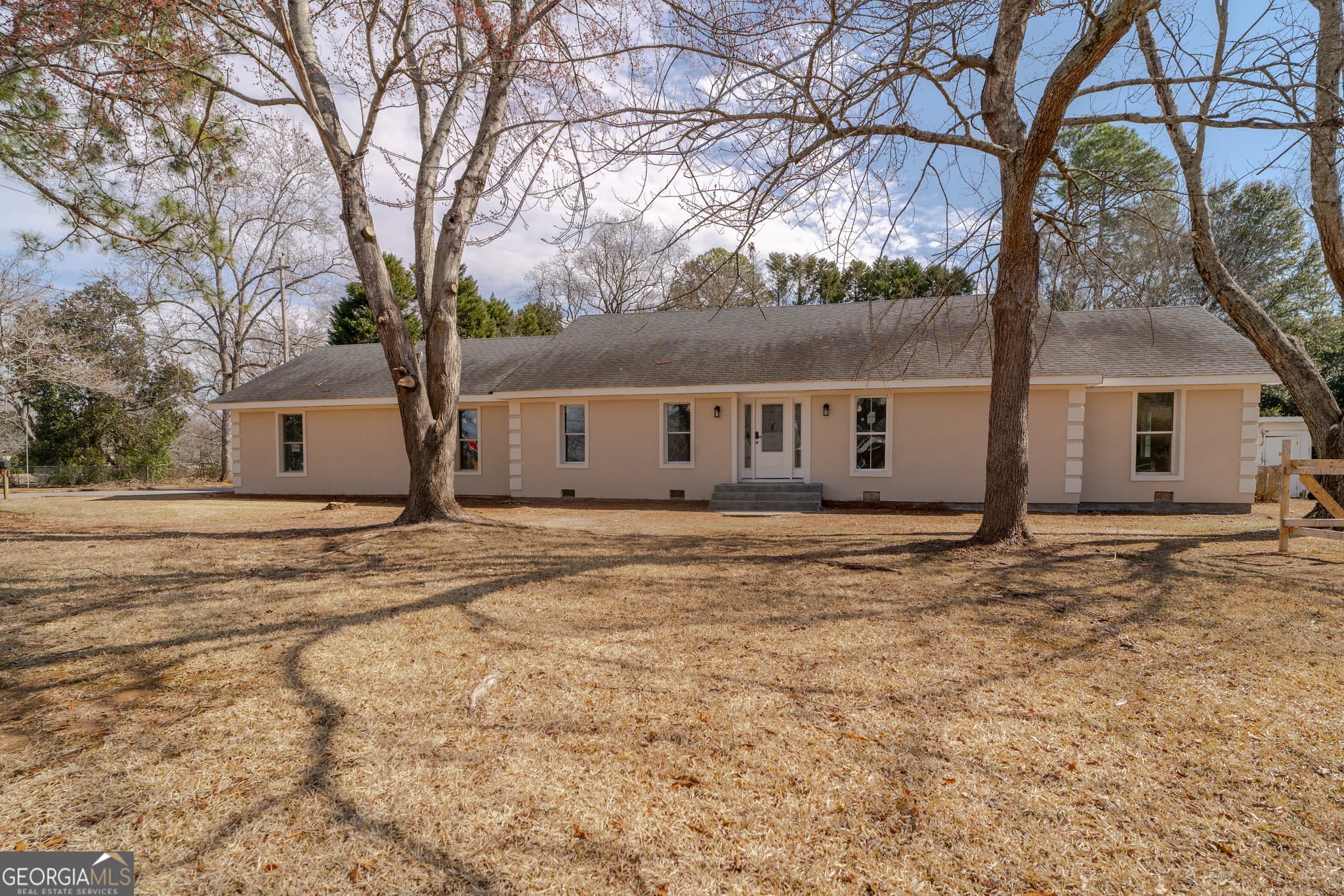 5 bedroom, 3 bathroom, 3,118 sq ft single family residence sold at 618 Westview Drive, Fort Valley, GA 31030