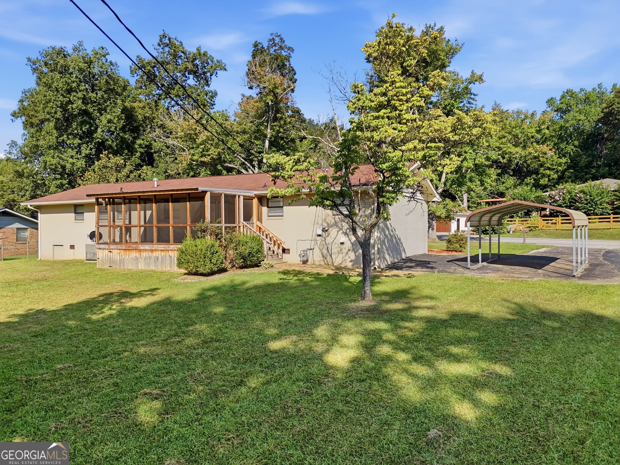 3 bedroom, 2 bathroom, 1,825 sq ft single family residence for sale at 105 Hamel Drive, Chickamauga, GA 30707 — photo 6