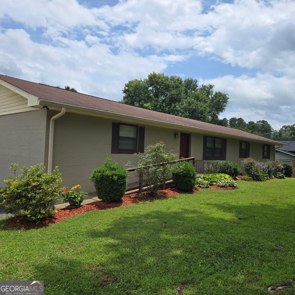 3 bedroom, 2 bathroom, 1,825 sq ft single family residence for sale at 105 Hamel Drive, Chickamauga, GA 30707 — photo 3
