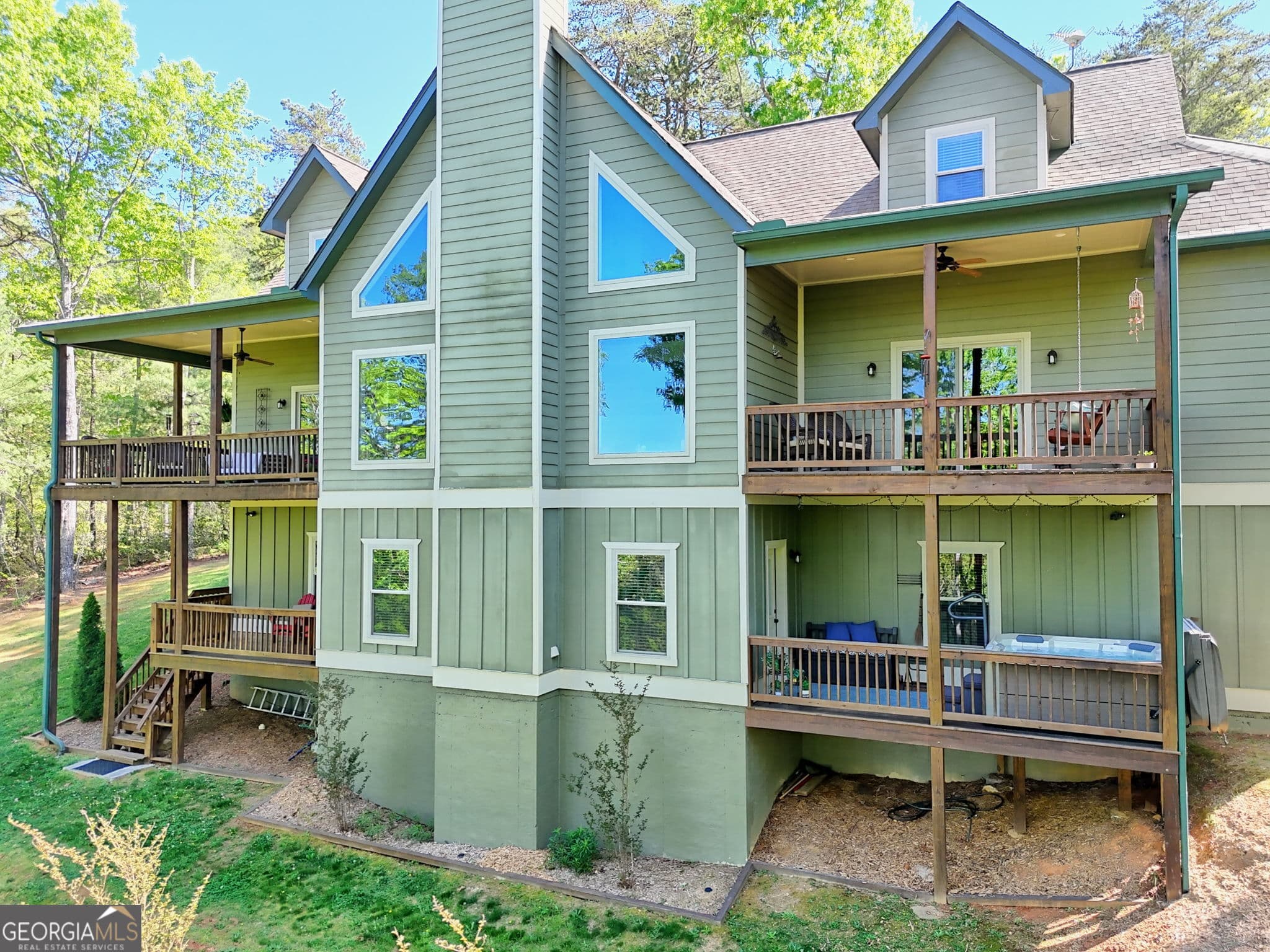 6 bedroom, 3.5 bathroom, 4,648 sq ft single family residence for sale at 421 Hickory Nut Mtn, Tallulah Falls, GA 30573 — photo 2
