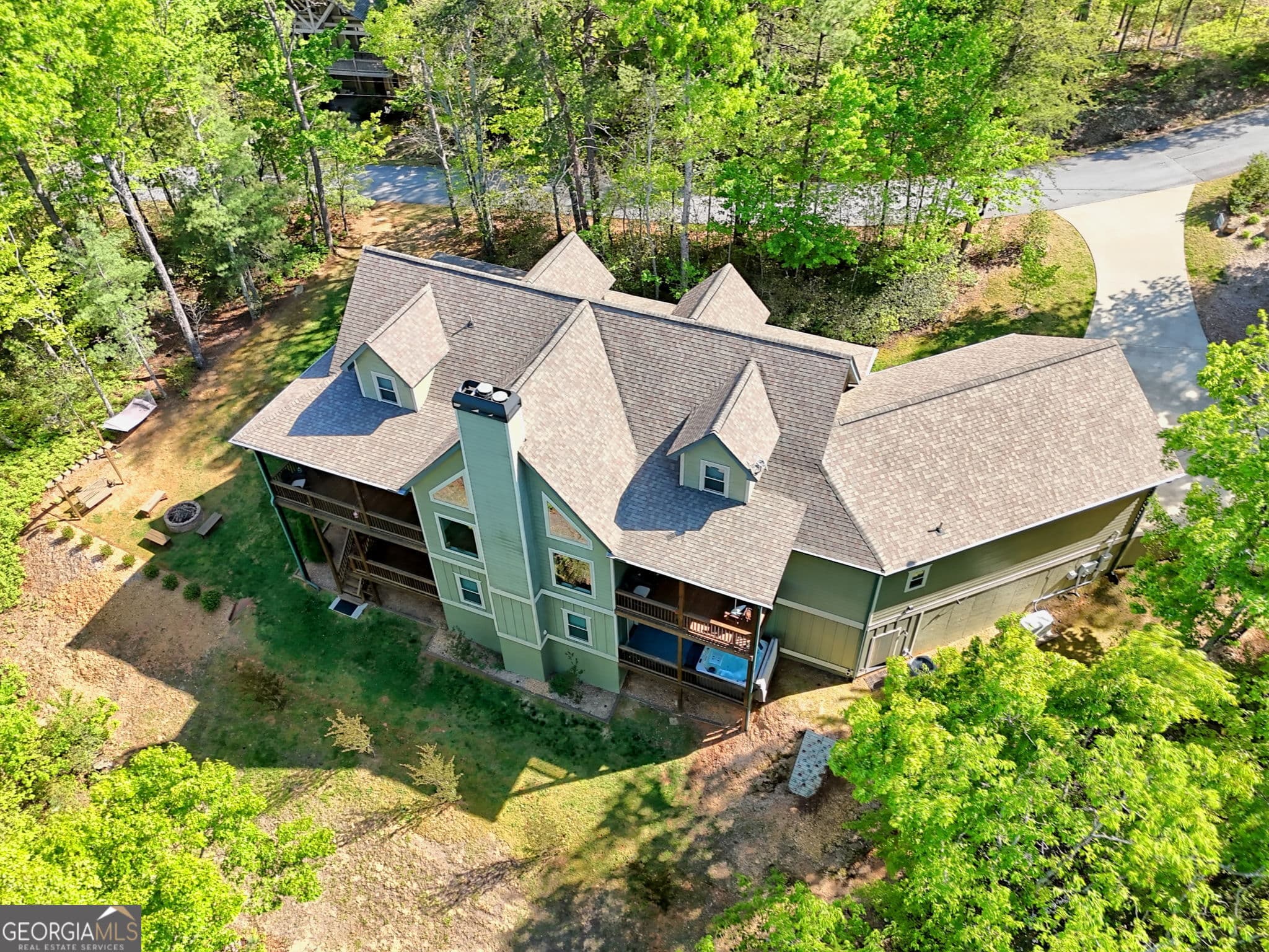6 bedroom, 3.5 bathroom, 4,648 sq ft single family residence for sale at 421 Hickory Nut Mtn, Tallulah Falls, GA 30573 — photo 3