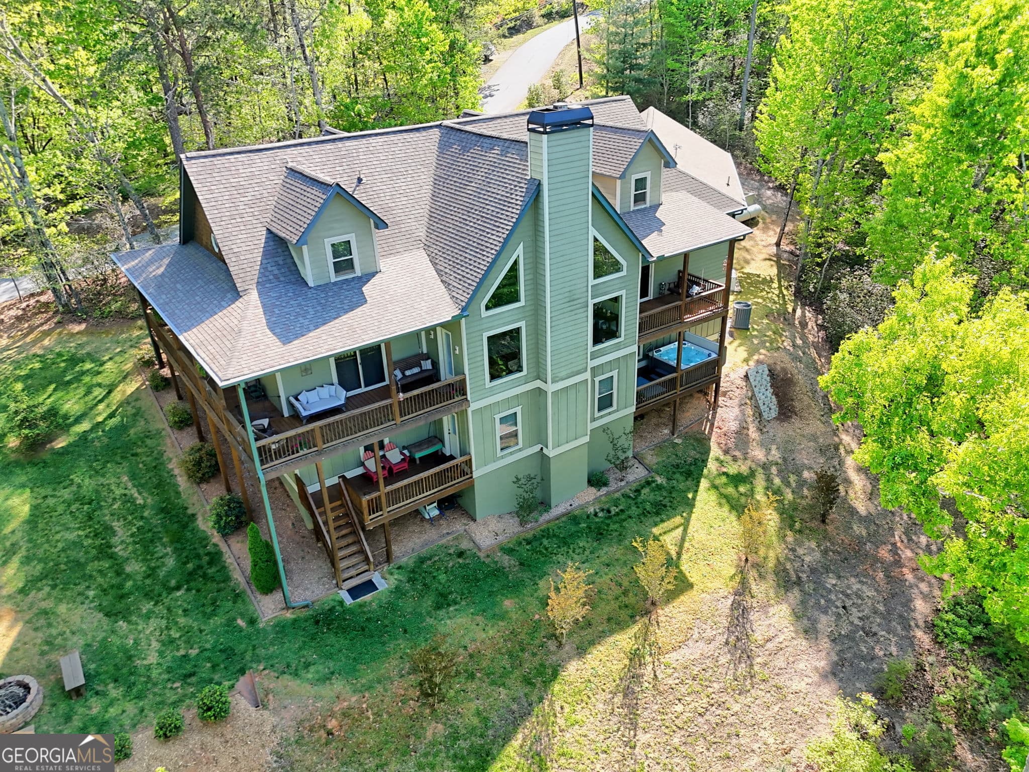 6 bedroom, 3.5 bathroom, 4,648 sq ft single family residence for sale at 421 Hickory Nut Mtn, Tallulah Falls, GA 30573 — photo 5