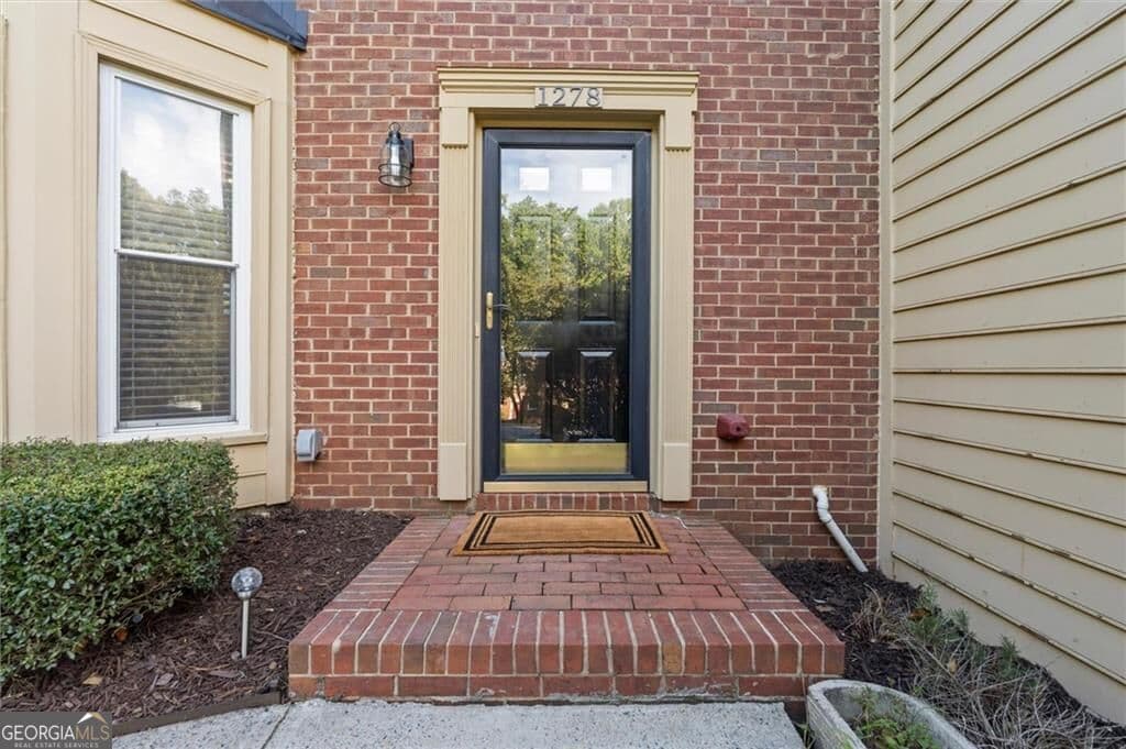 2 bedroom, 2.5 bathroom, 1,508 sq ft townhouse for sale at 1278 Whitlock Ridge Drive, Marietta, GA 30064 — photo 2
