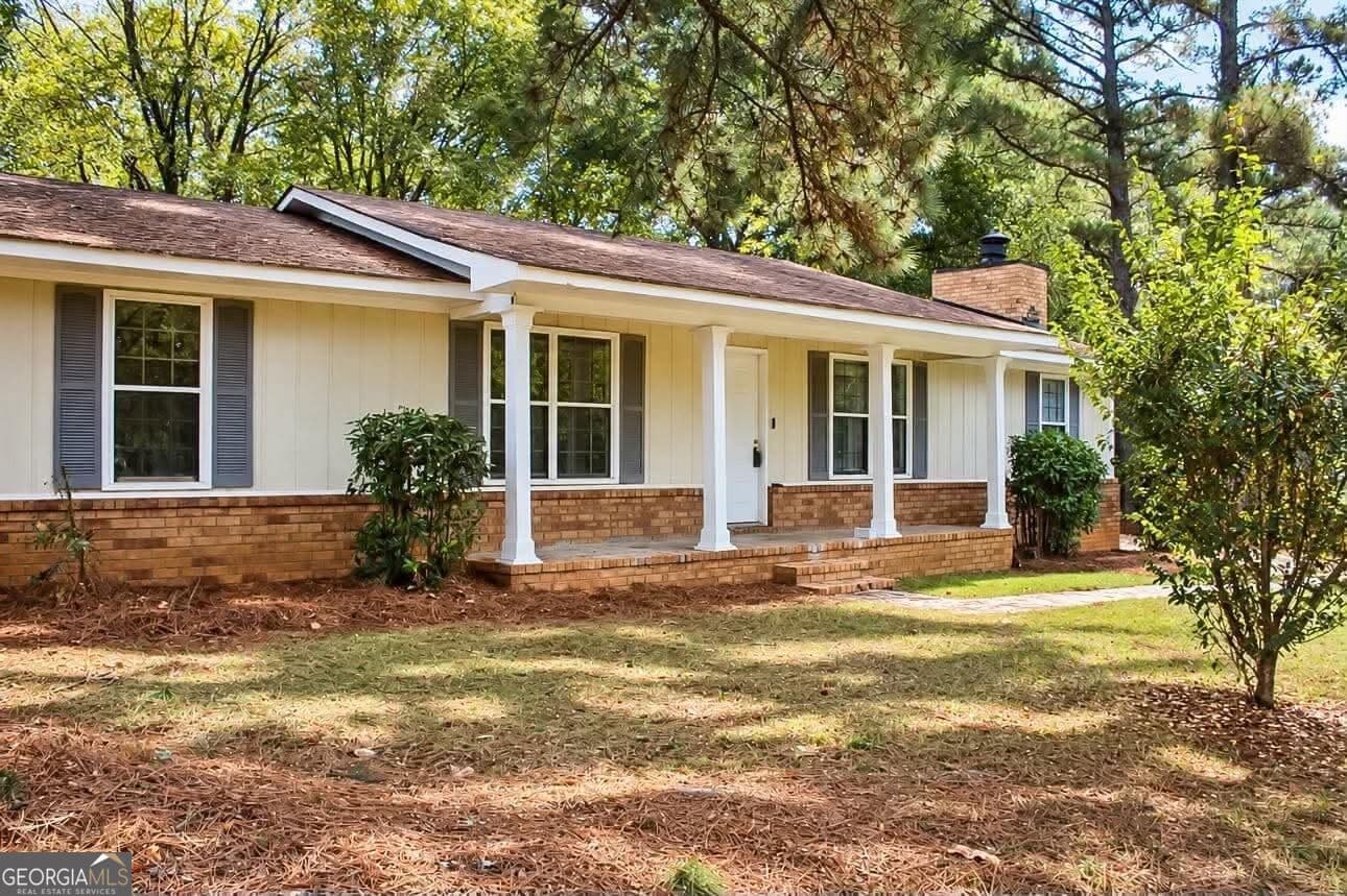 3 bedroom, 2 bathroom, 1,548 sq ft single family residence for sale at 7080 Barcelona Boulevard, Macon, GA 31216 — photo 1 of 10