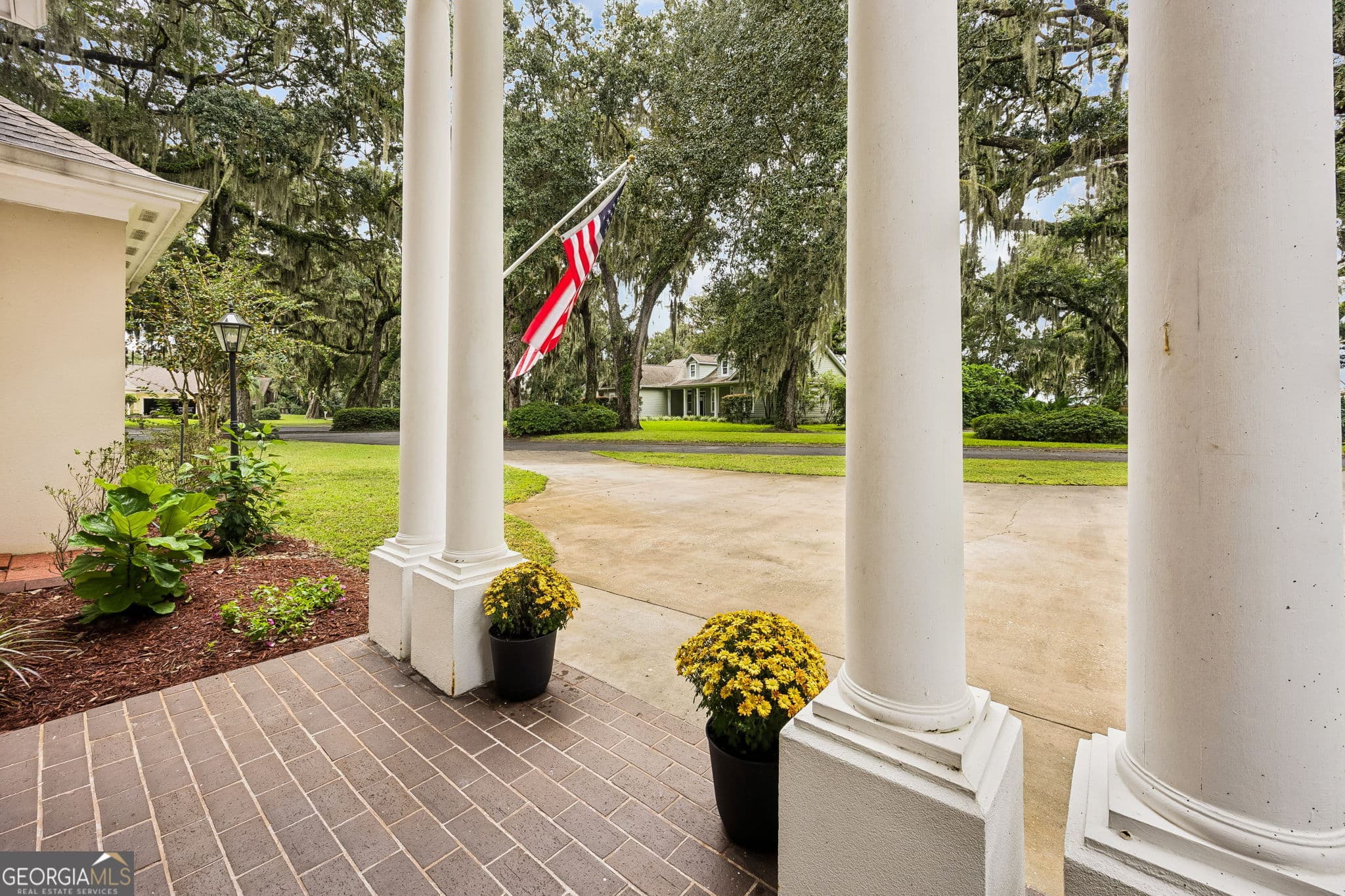 3 bedroom, 2.5 bathroom, 2,794 sq ft single family residence for sale at 301 Trimaran Drive, St. Marys, GA 31558 — photo 7