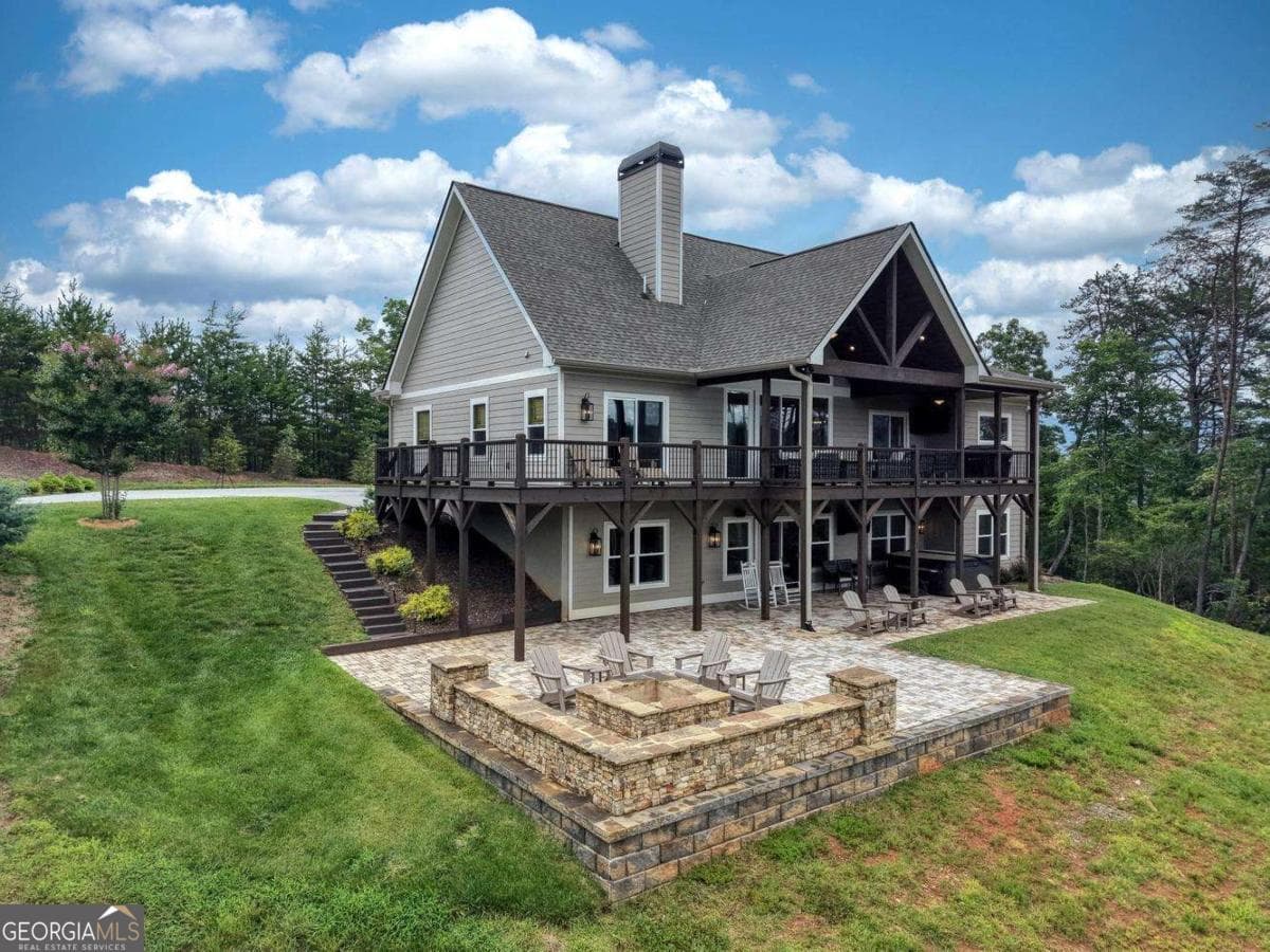 5 bedroom, 4 bathroom, 3,784 sq ft single family residence for sale at 2368 Haven Heights Road, Hiawassee, GA 30546 — photo 2