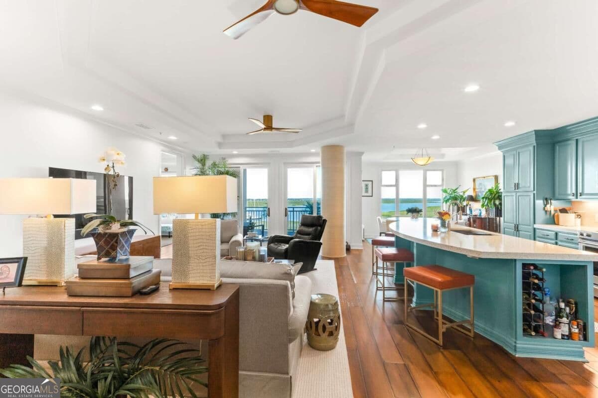 3 bedroom, 3 bathroom, 2,036 sq ft condominium for sale at 8001 Us Highway 80 403, Savannah, GA 31410 — photo 6