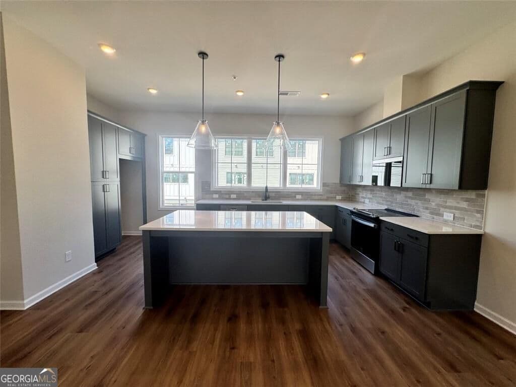 3 bedroom, 3 bathroom townhouse for sale at 444 Argosy Park Circle #18, Alpharetta, GA 30022 — photo 2
