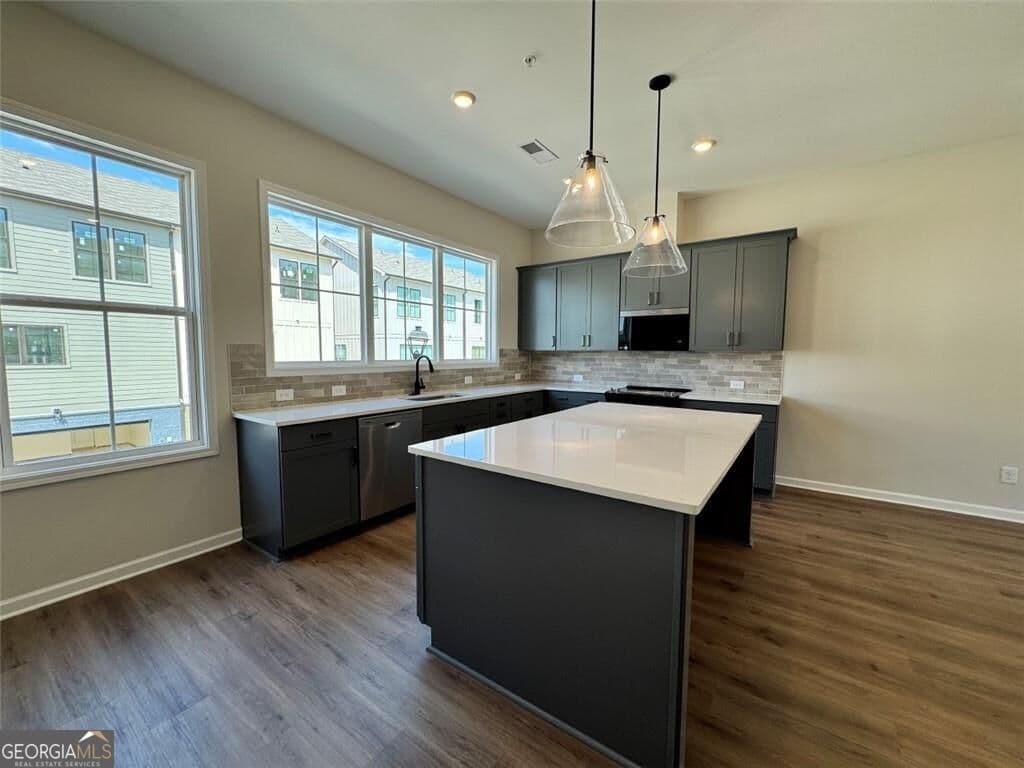 3 bedroom, 3 bathroom townhouse for sale at 444 Argosy Park Circle #18, Alpharetta, GA 30022 — photo 3