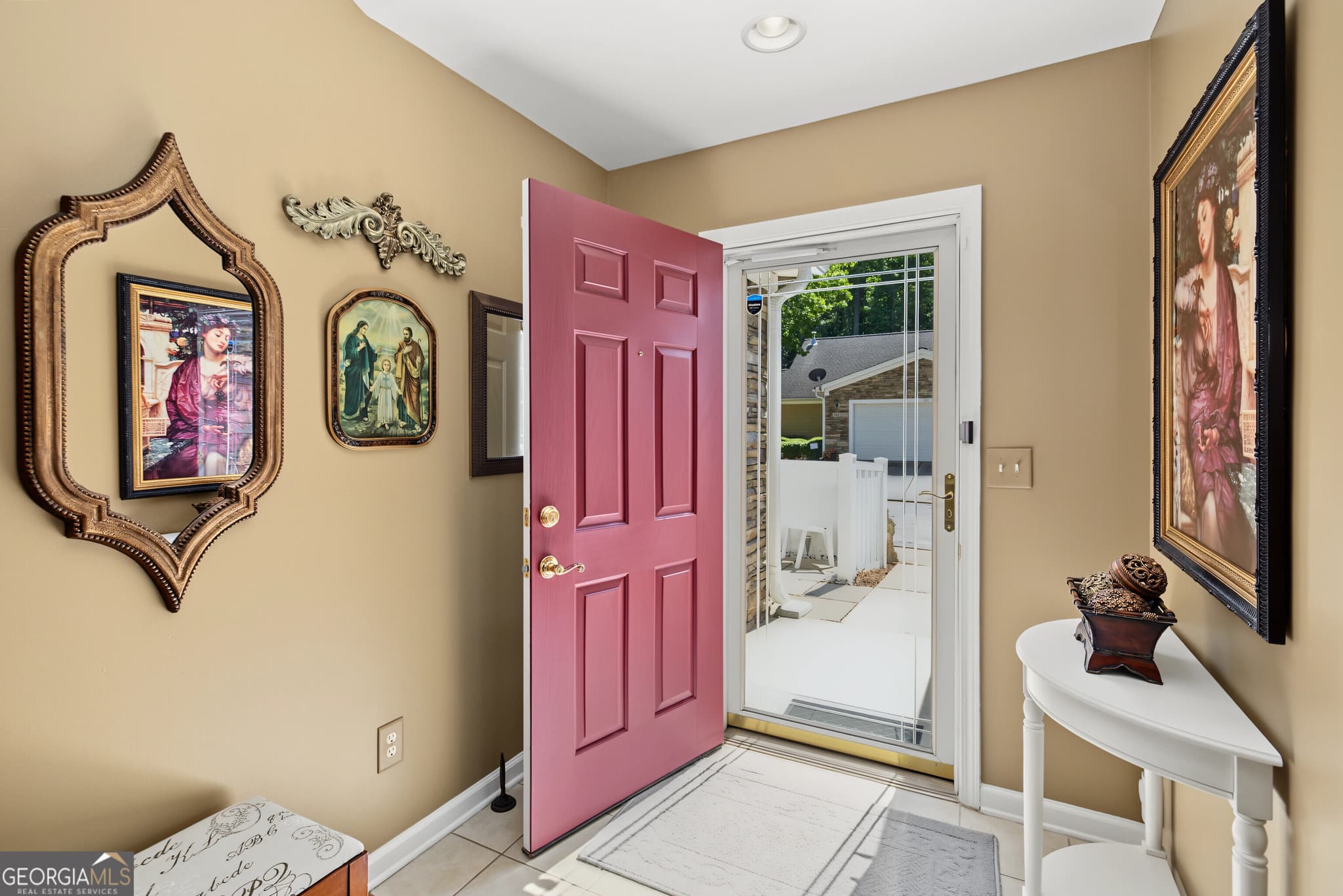 3 bedroom, 2 bathroom, 1,832 sq ft condominium for sale at 245 Rehobeth Way, Fayetteville, GA 30214 — photo 5