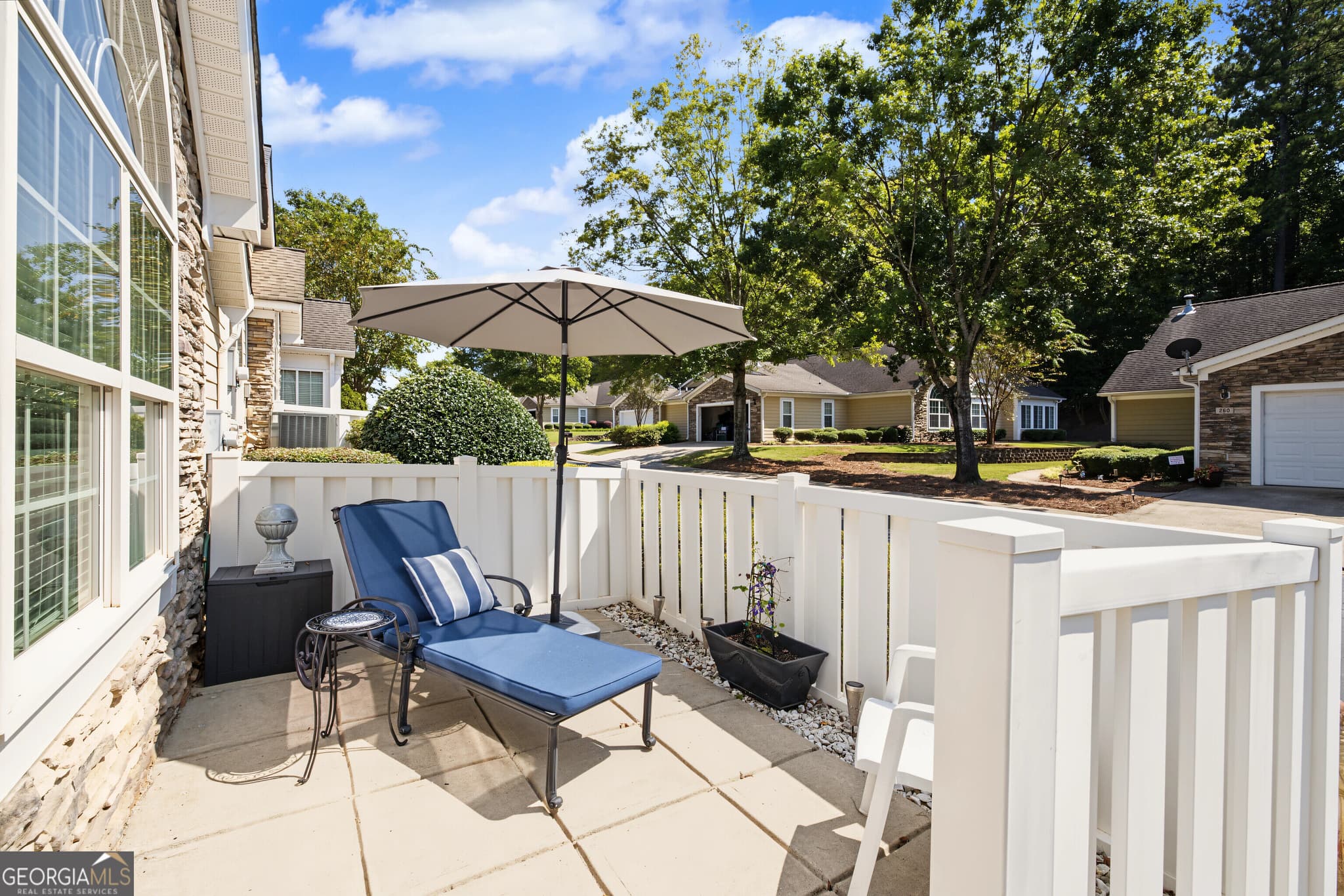 3 bedroom, 2 bathroom, 1,832 sq ft condominium for sale at 245 Rehobeth Way, Fayetteville, GA 30214 — photo 4