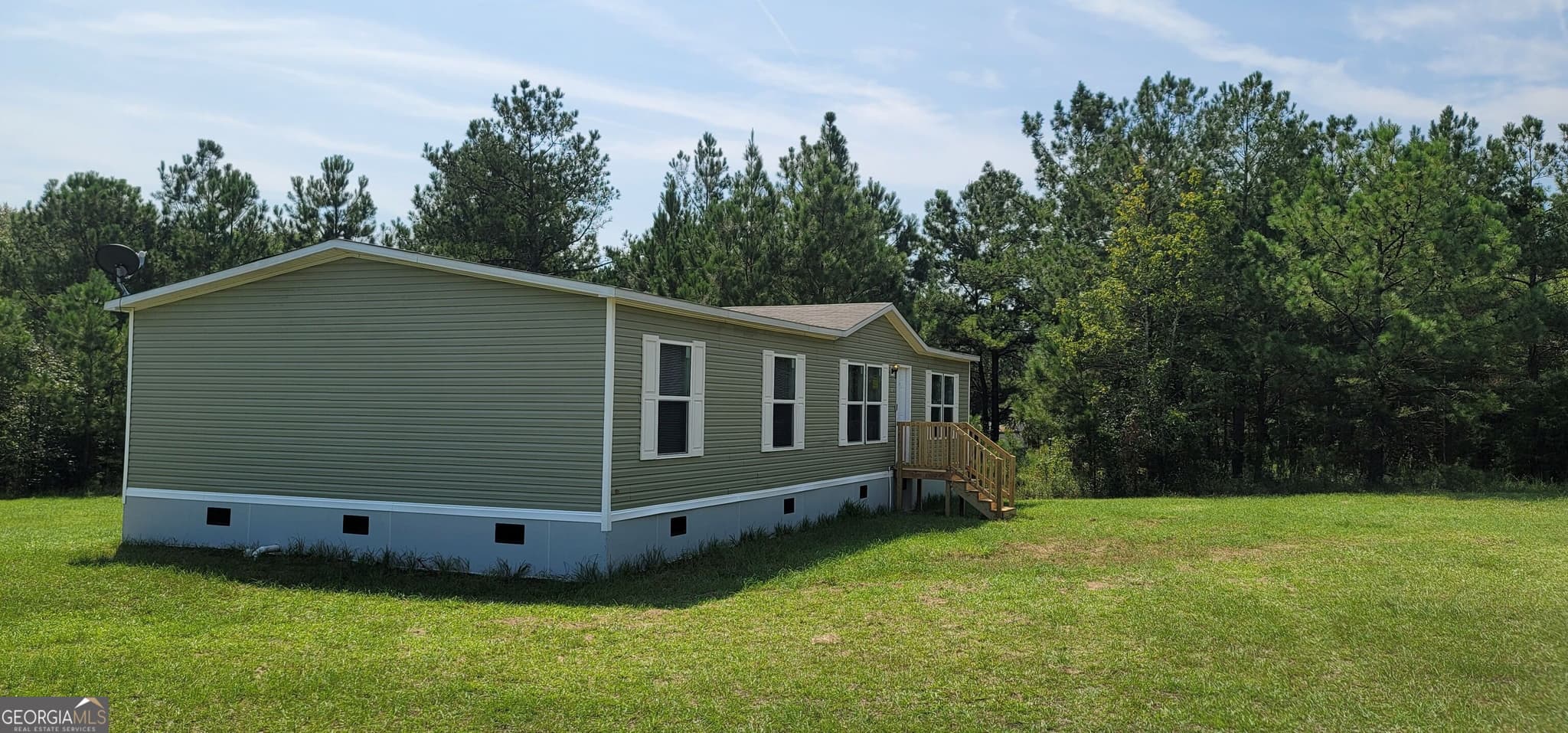 3 bedroom, 2 bathroom, 1,680 sq ft manufactured home,single family residence for sale at 121 Pecan Grove Road, Sylvania, GA 30467 — photo 5