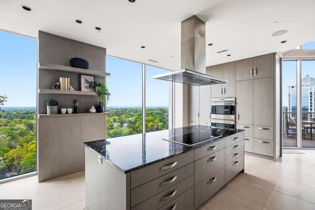 2 bedroom, 2.5 bathroom, 2,625 sq ft condominium for sale at 2795 Peachtree Road 2601, Atlanta, GA 30305 — photo 5