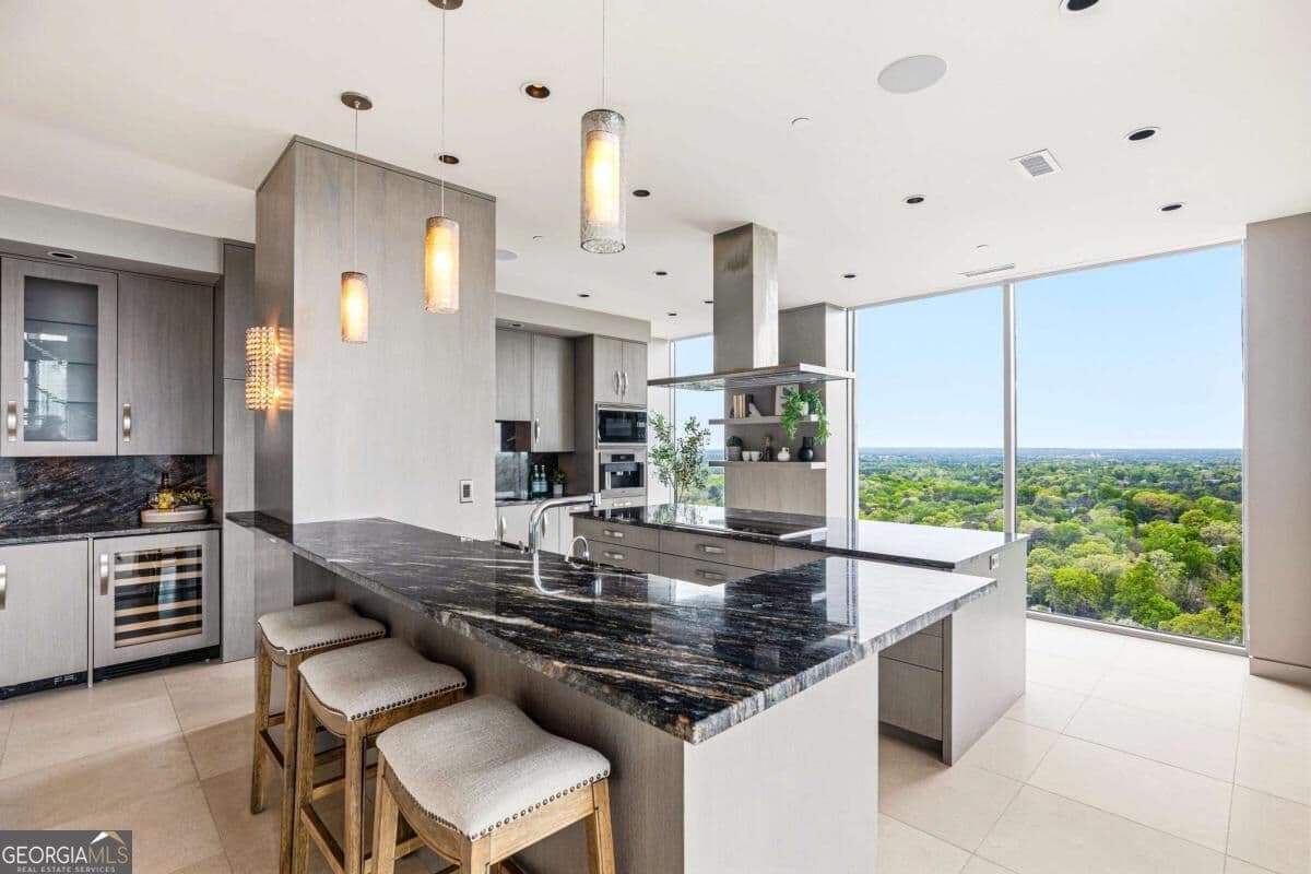 2 bedroom, 2.5 bathroom, 2,625 sq ft condominium for sale at 2795 Peachtree Road 2601, Atlanta, GA 30305 — photo 9
