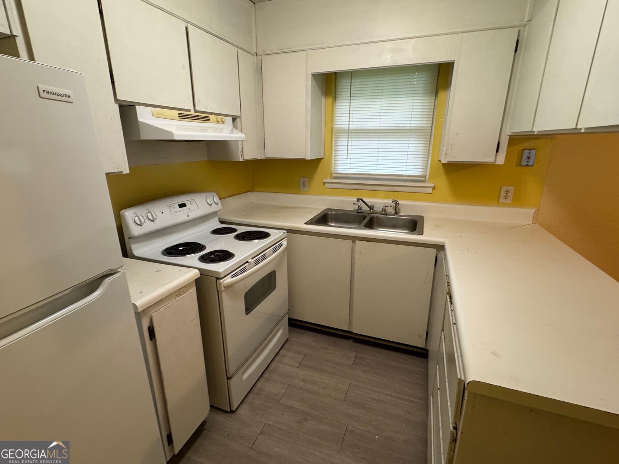 3 bedroom, 1.5 bathroom, 1,247 sq ft single family residence for sale at 2237 Formosa Circle, Brunswick, GA 31520 — photo 6